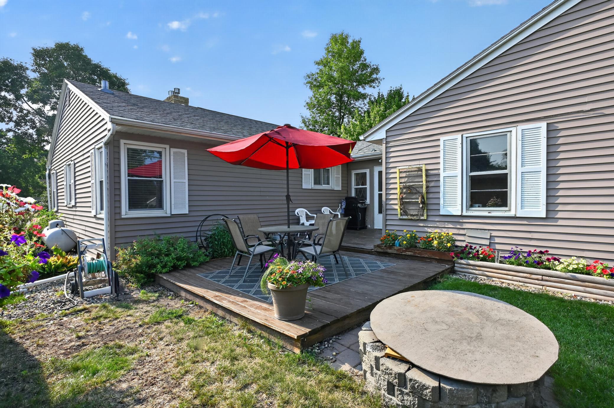 1950 single family home for sale at 1401 Bryant Street in Alexandria, MN — 3 bed, 2 bath (photo 3 of 46)