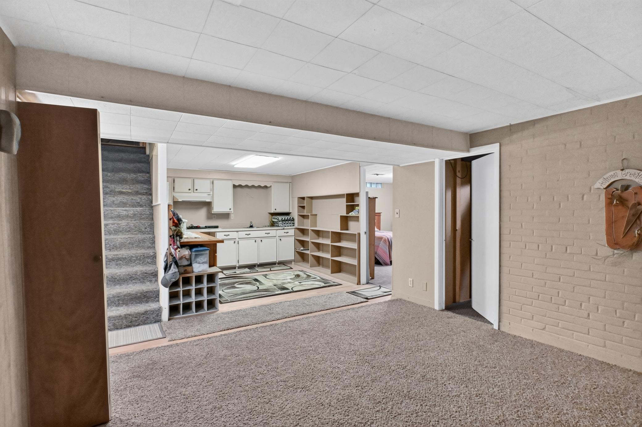 1950 single family home for sale at 1401 Bryant Street in Alexandria, MN — 3 bed, 2 bath (photo 23 of 46)