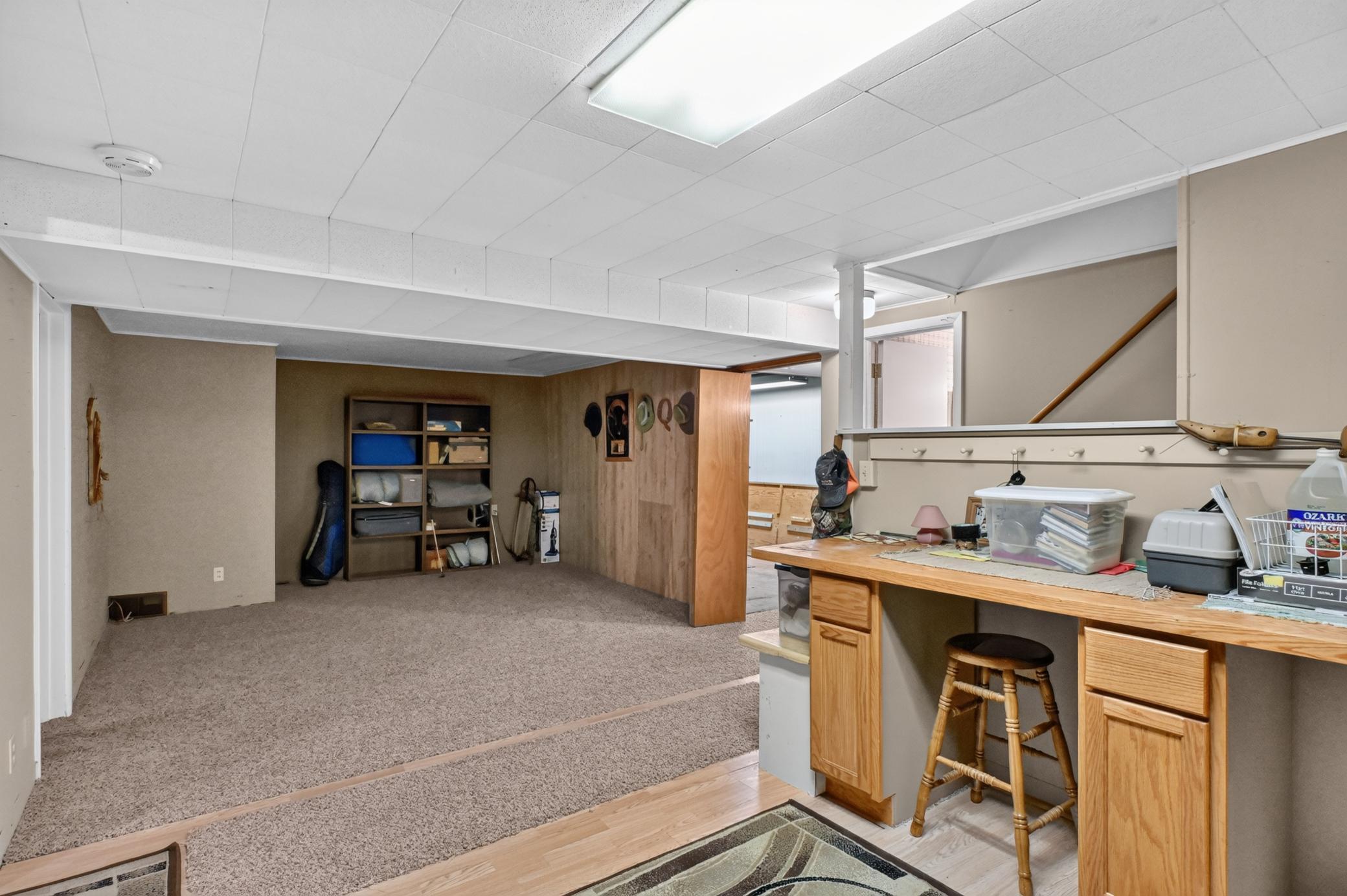 1950 single family home for sale at 1401 Bryant Street in Alexandria, MN — 3 bed, 2 bath (photo 24 of 46)