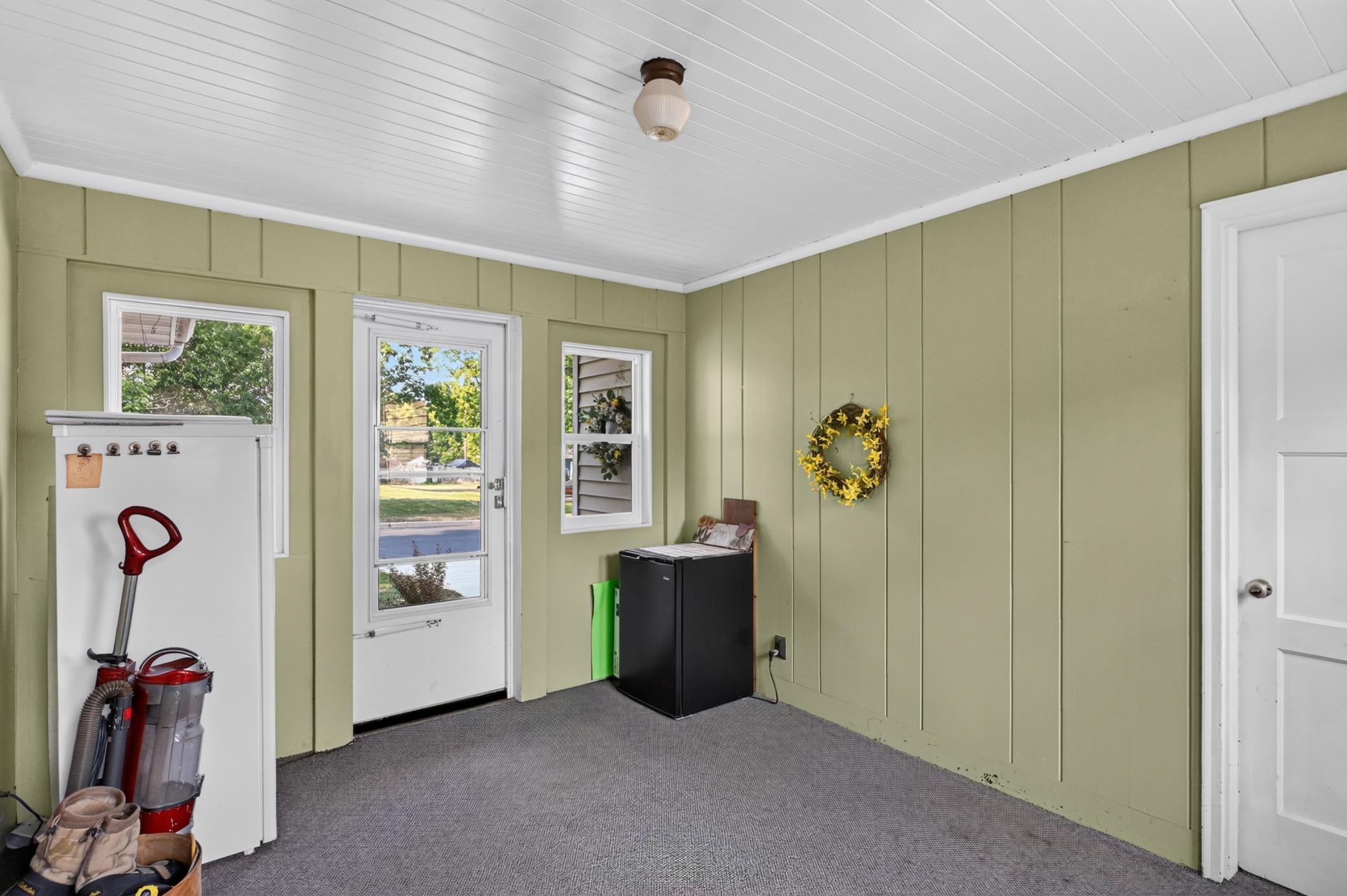 1950 single family home for sale at 1401 Bryant Street in Alexandria, MN — 3 bed, 2 bath (photo 33 of 46)