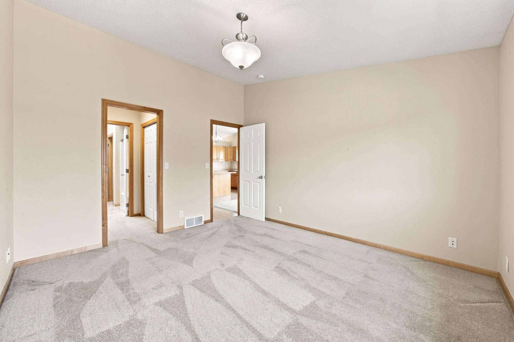 4325 39th Avenue S, Fargo ND 58104 - Photo 13 of 35
