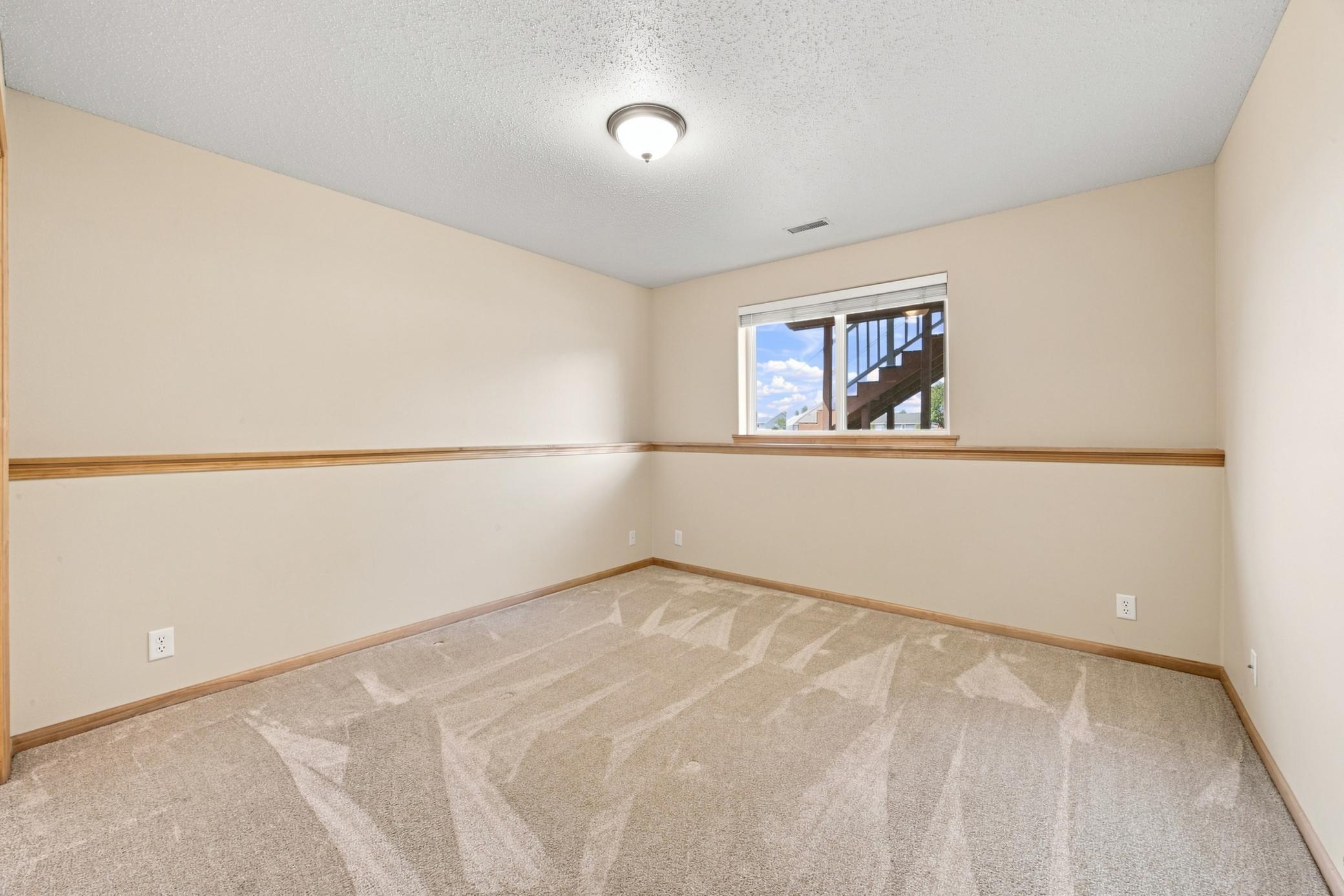 4325 39th Avenue S, Fargo ND 58104 - Photo 18 of 35
