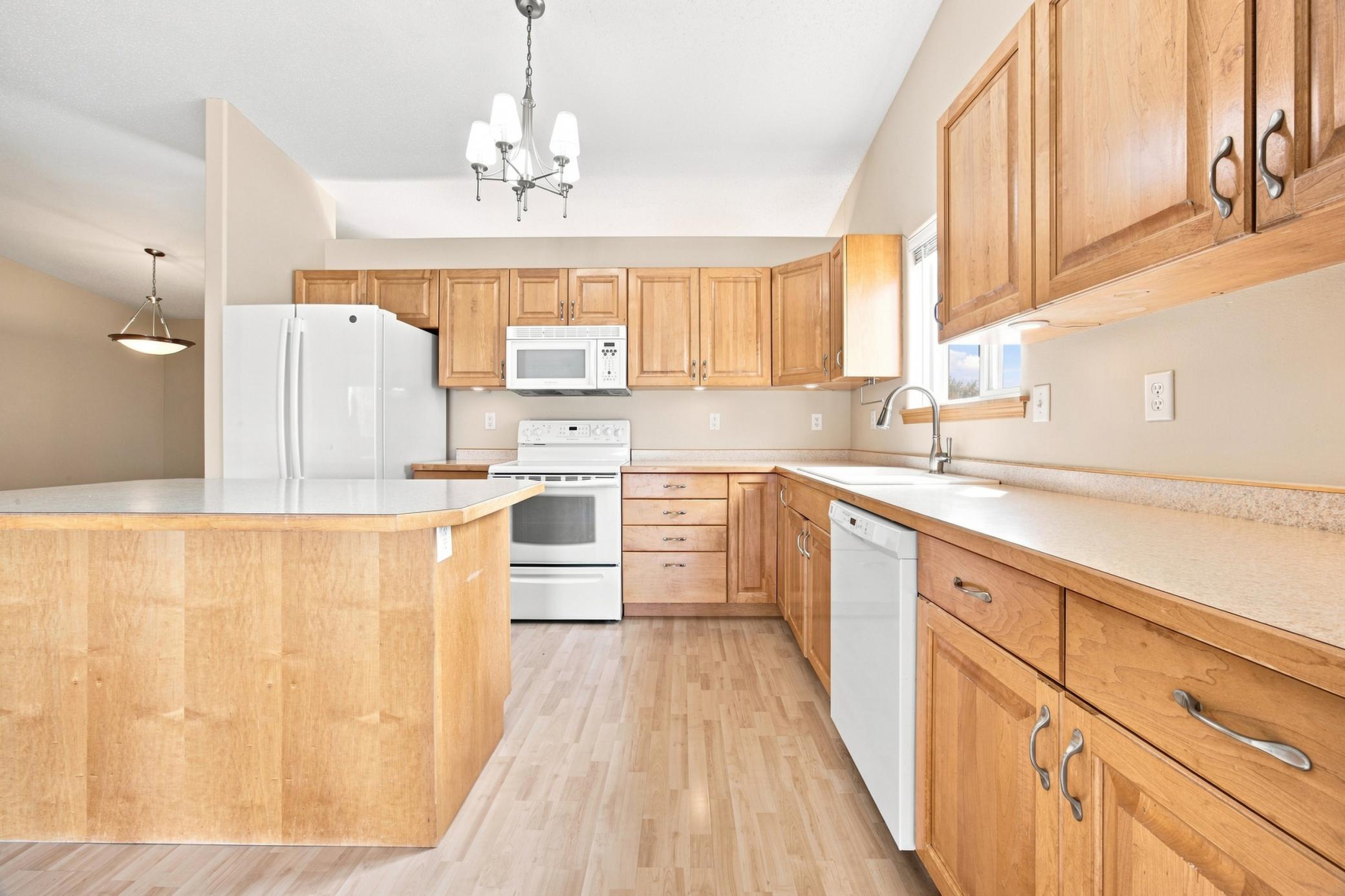 4325 39th Avenue S, Fargo ND 58104 - Photo 8 of 35