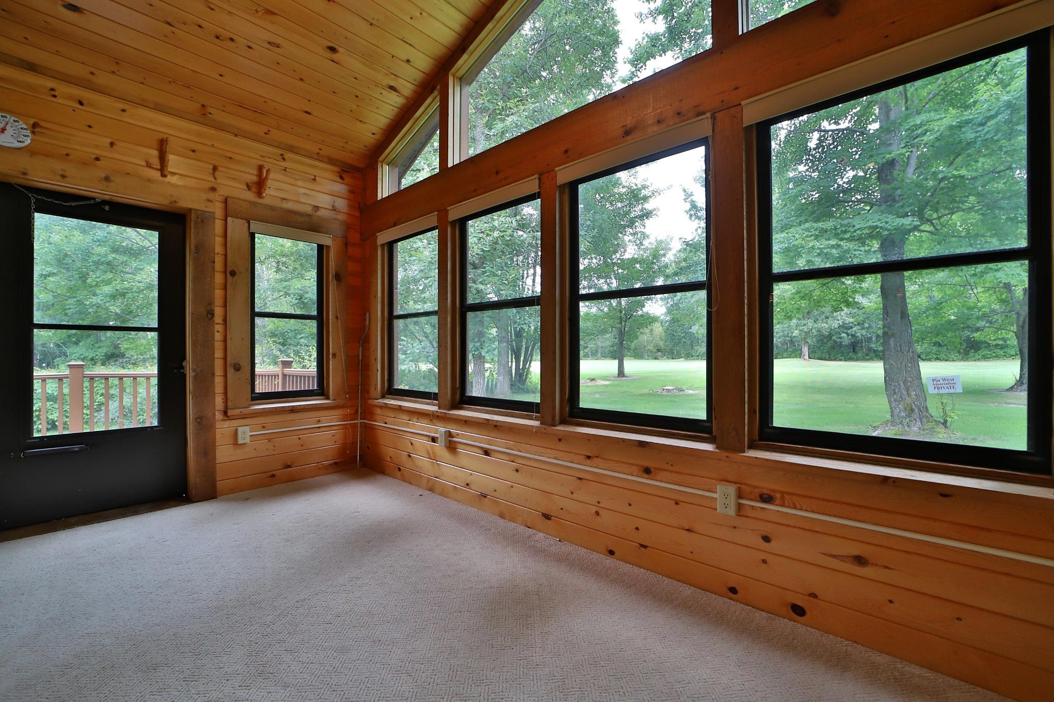2000 home for sale at 39916 Par West Drive in Emily, MN — 2 bed, 2 bath (photo 10 of 38)