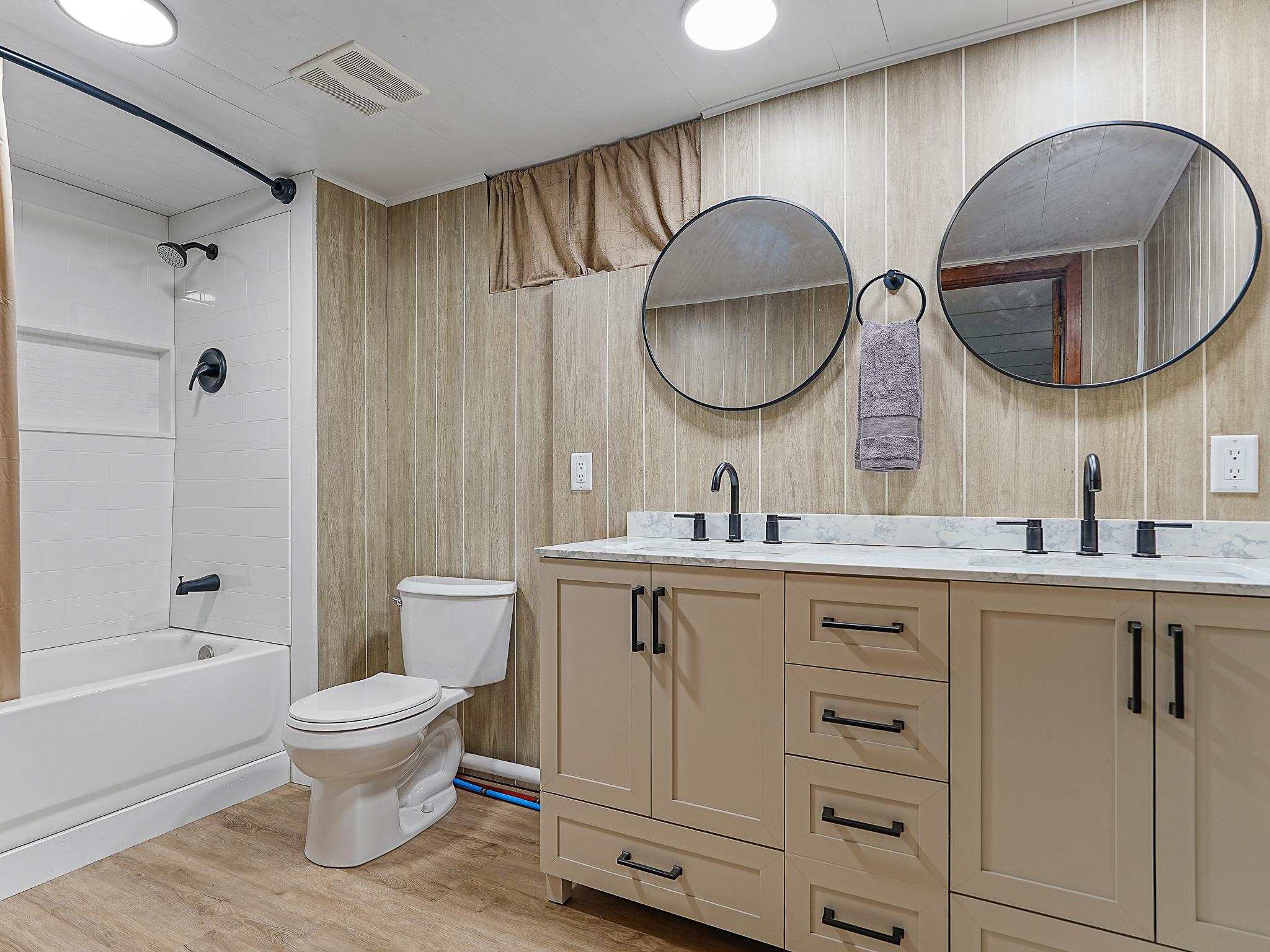1976 single family home for sale at 452 4th St NW in Perham, MN — 3 bed, 2 bath (photo 31 of 46)