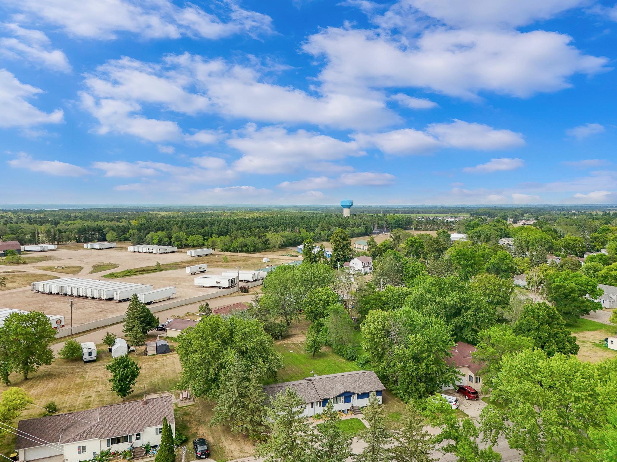 1976 single family home for sale at 452 4th St NW in Perham, MN — 3 bed, 2 bath (photo 45 of 46)