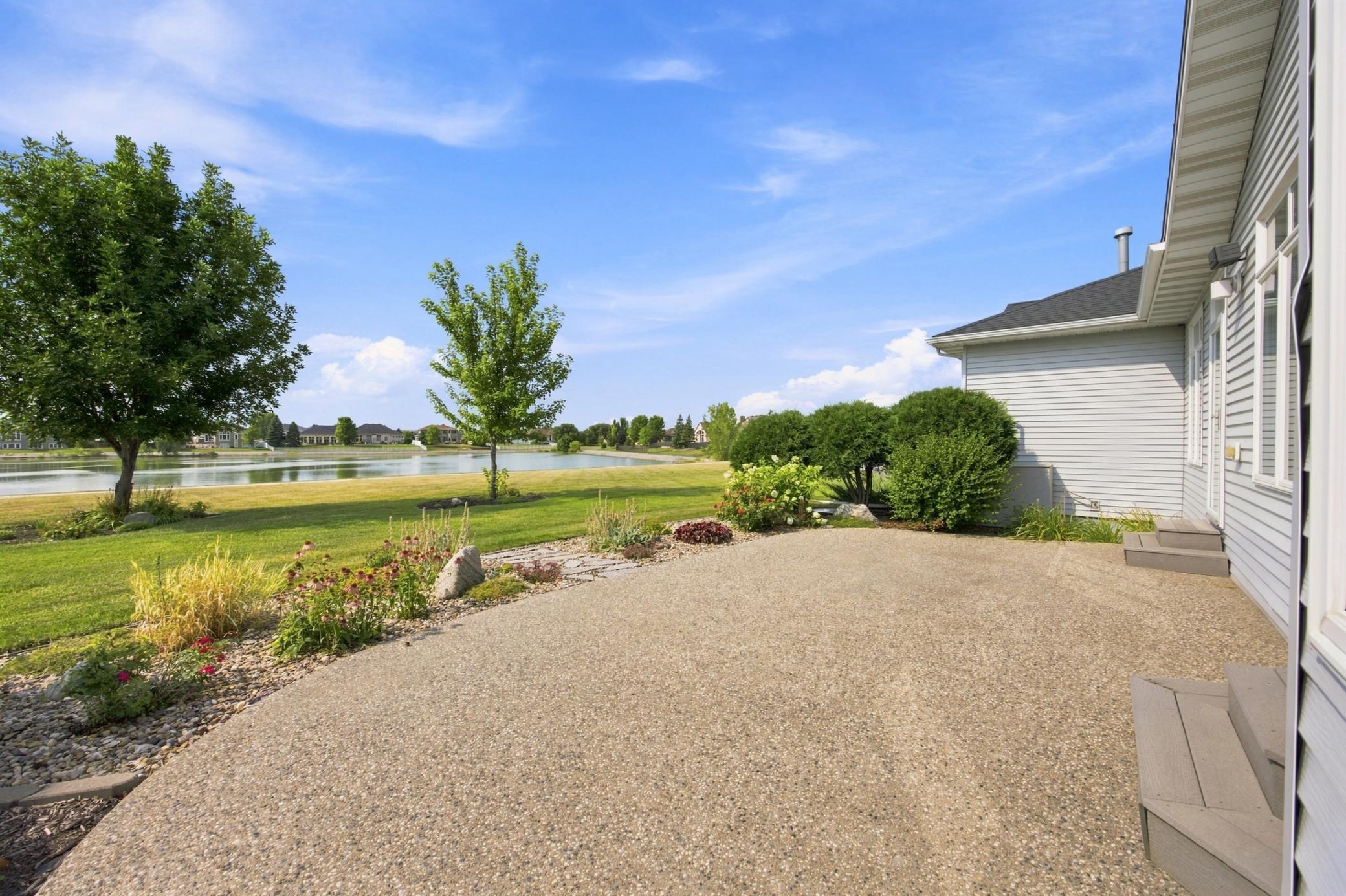 715 Northridge Way, West Fargo ND 58078 - Photo 3 of 40