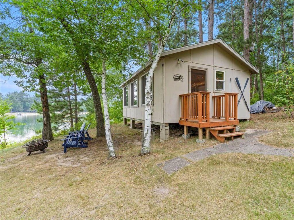 1969 single family home for sale at 24402 200th Street in Nevis, MN — 4 bed, 2 bath (photo 9 of 14)
