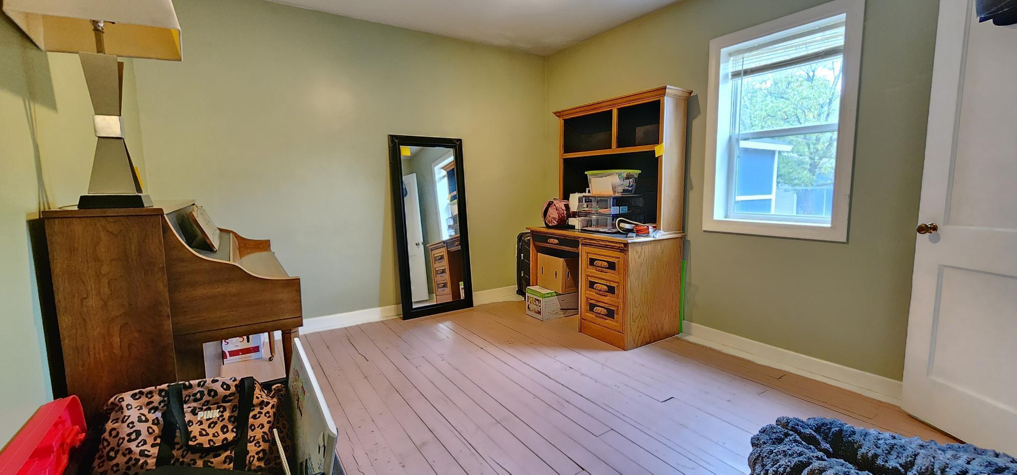1950 single family home for sale at 808 5th Street NE in Staples, MN — 4 bed, 2 bath (photo 14 of 26)