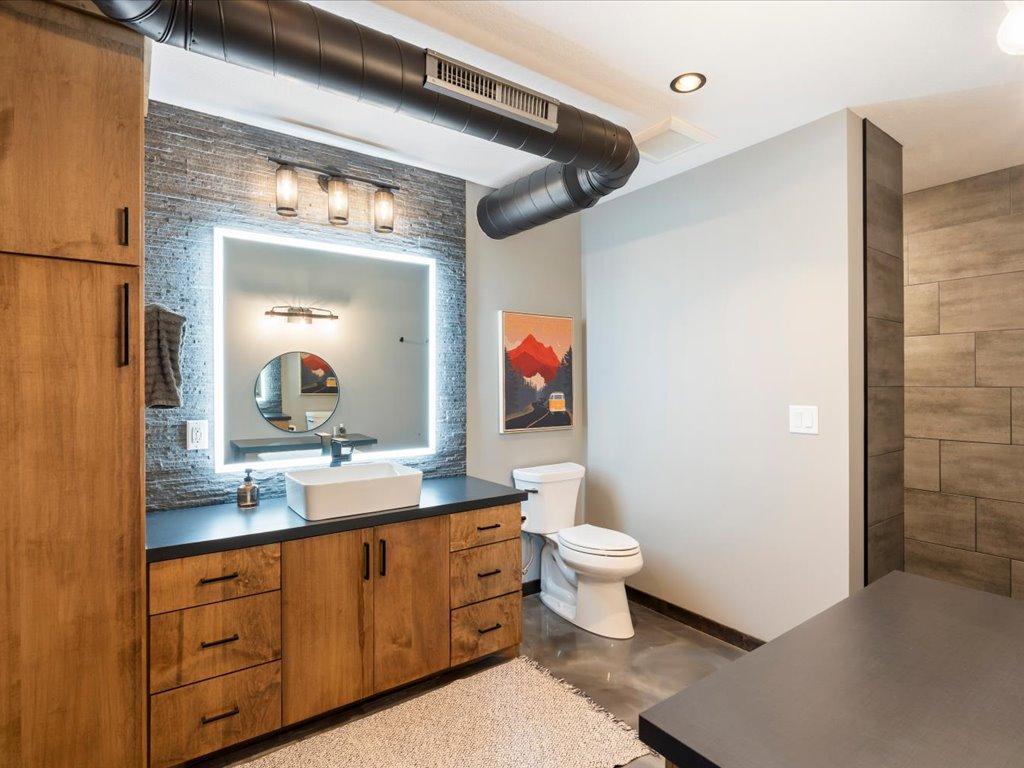 2022 single family home for sale at 6847 Thesing Road in Brainerd, MN — 3 bed, 2 bath (photo 21 of 68)