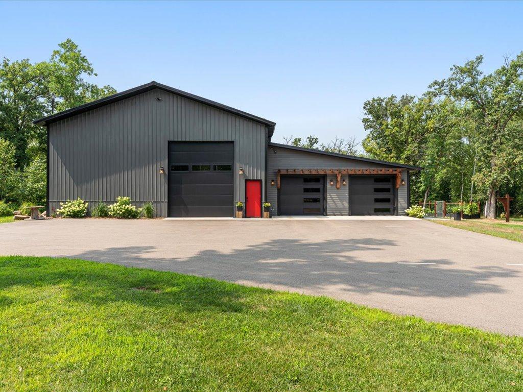 2022 single family home for sale at 6847 Thesing Road in Brainerd, MN — 3 bed, 2 bath (photo 34 of 68)