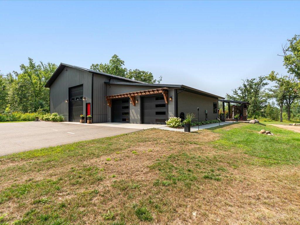 2022 single family home for sale at 6847 Thesing Road in Brainerd, MN — 3 bed, 2 bath (photo 48 of 68)