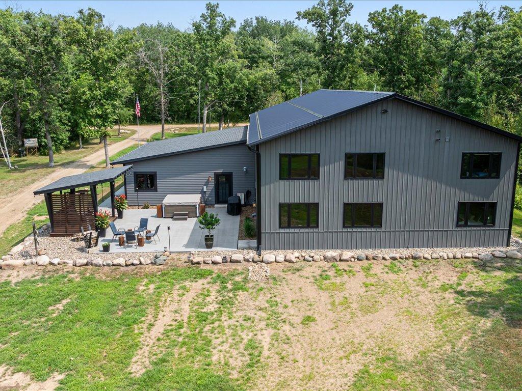 2022 single family home for sale at 6847 Thesing Road in Brainerd, MN — 3 bed, 2 bath (photo 57 of 68)