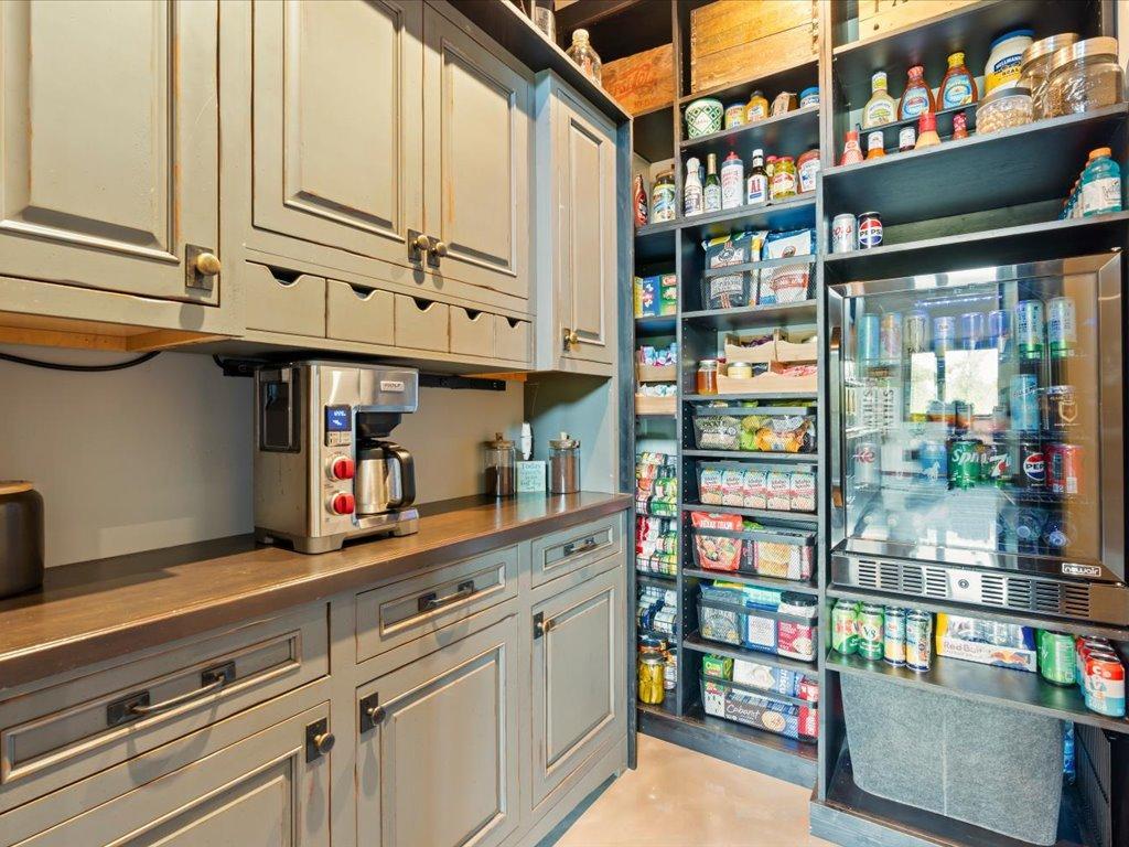 2022 single family home for sale at 6847 Thesing Road in Brainerd, MN — 3 bed, 2 bath (photo 8 of 68)