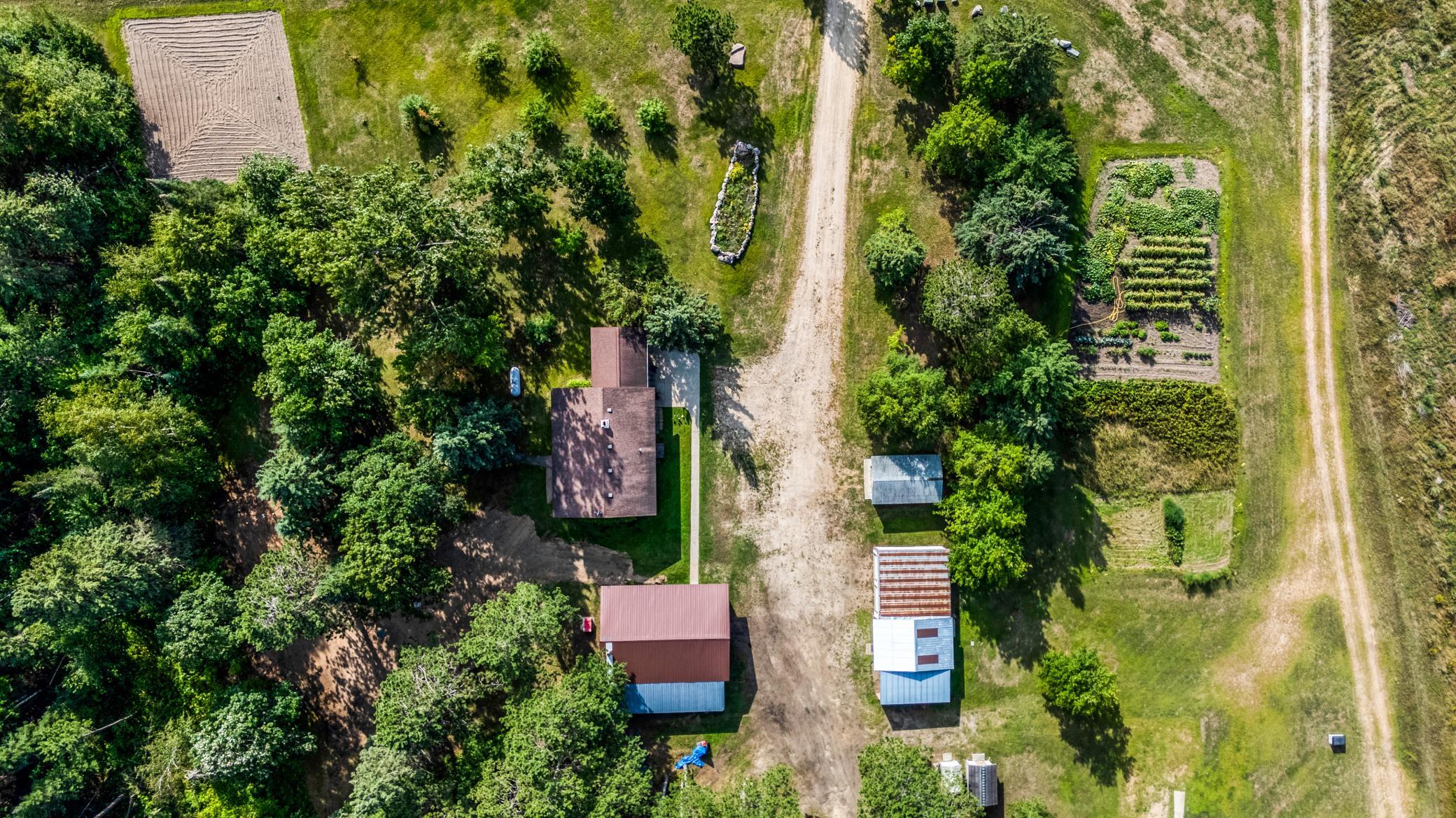 1977 single family home for sale at 50768 279th Avenue in Bemidji, MN — 4 bed, 2 bath (photo 27 of 44)