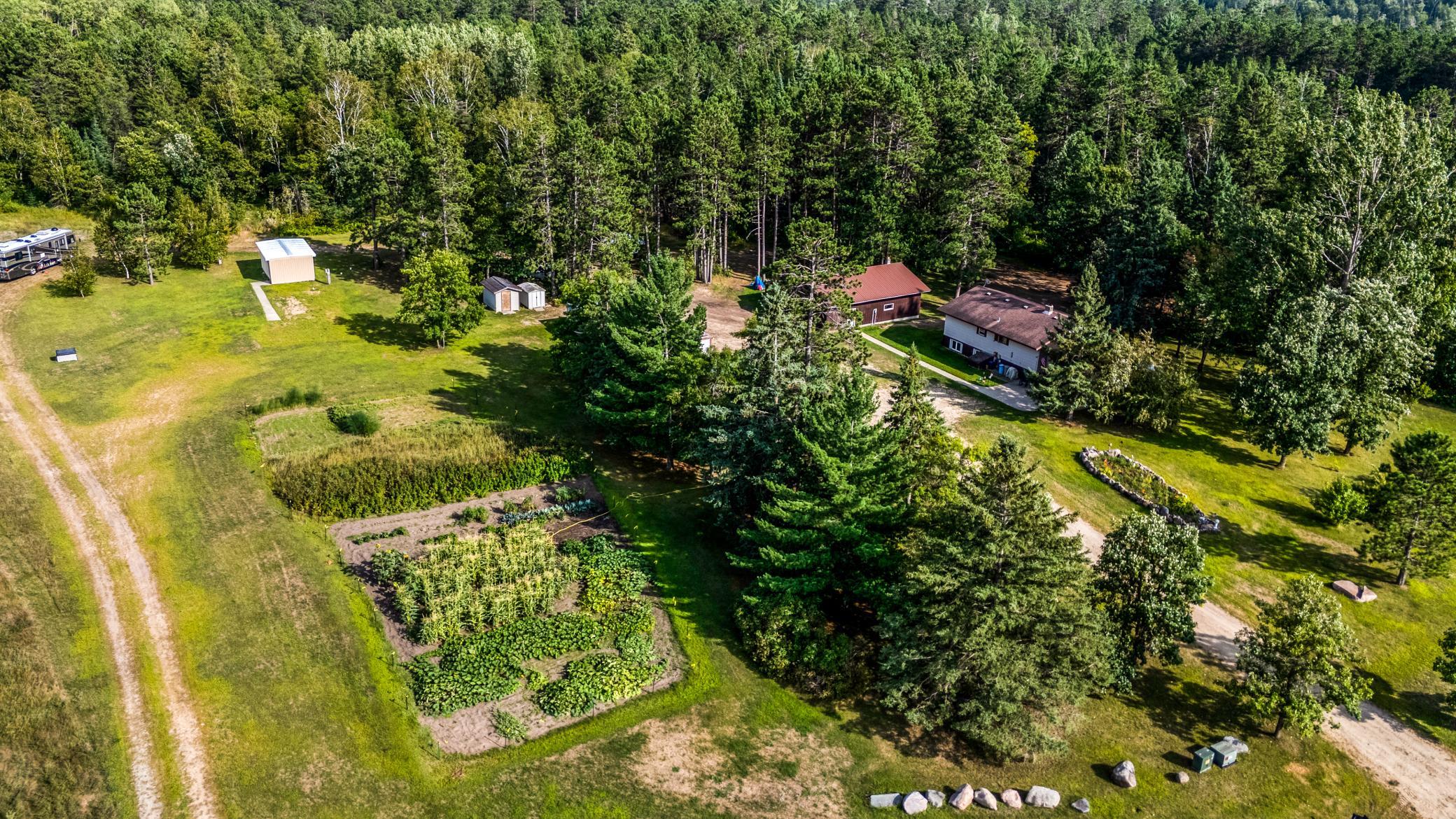 1977 single family home for sale at 50768 279th Avenue in Bemidji, MN — 4 bed, 2 bath (photo 33 of 44)
