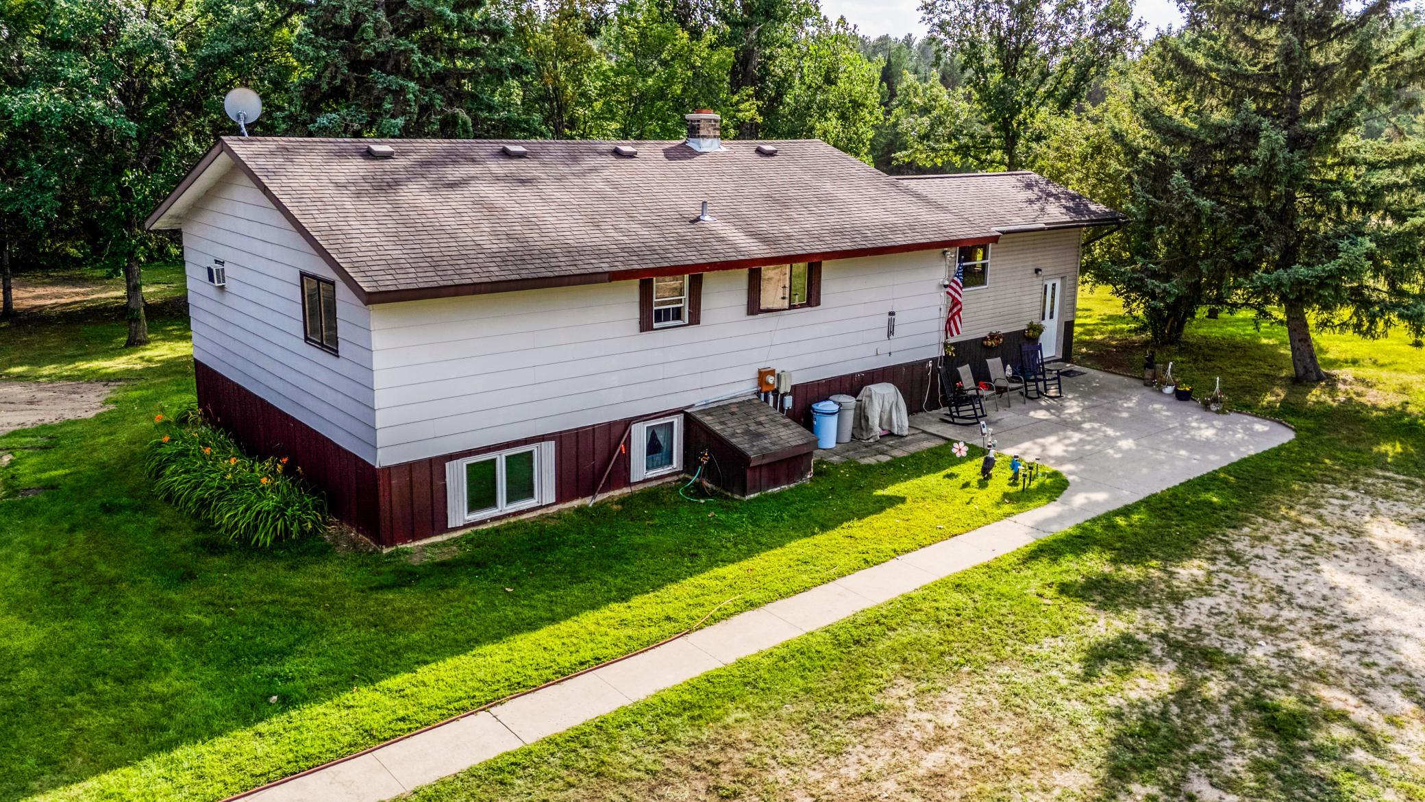 1977 single family home for sale at 50768 279th Avenue in Bemidji, MN — 4 bed, 2 bath (photo 37 of 44)