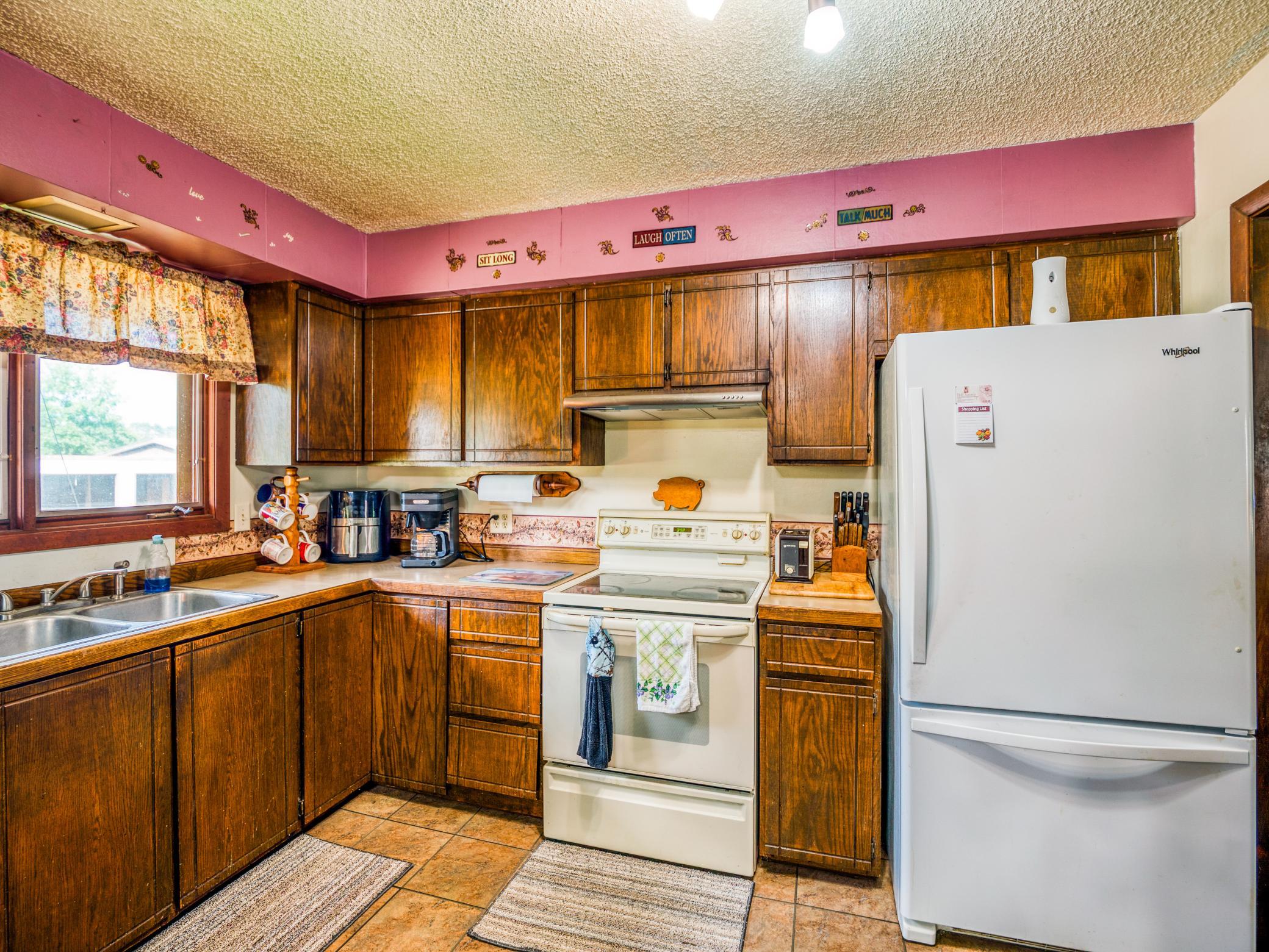 1977 single family home for sale at 50768 279th Avenue in Bemidji, MN — 4 bed, 2 bath (photo 6 of 44)