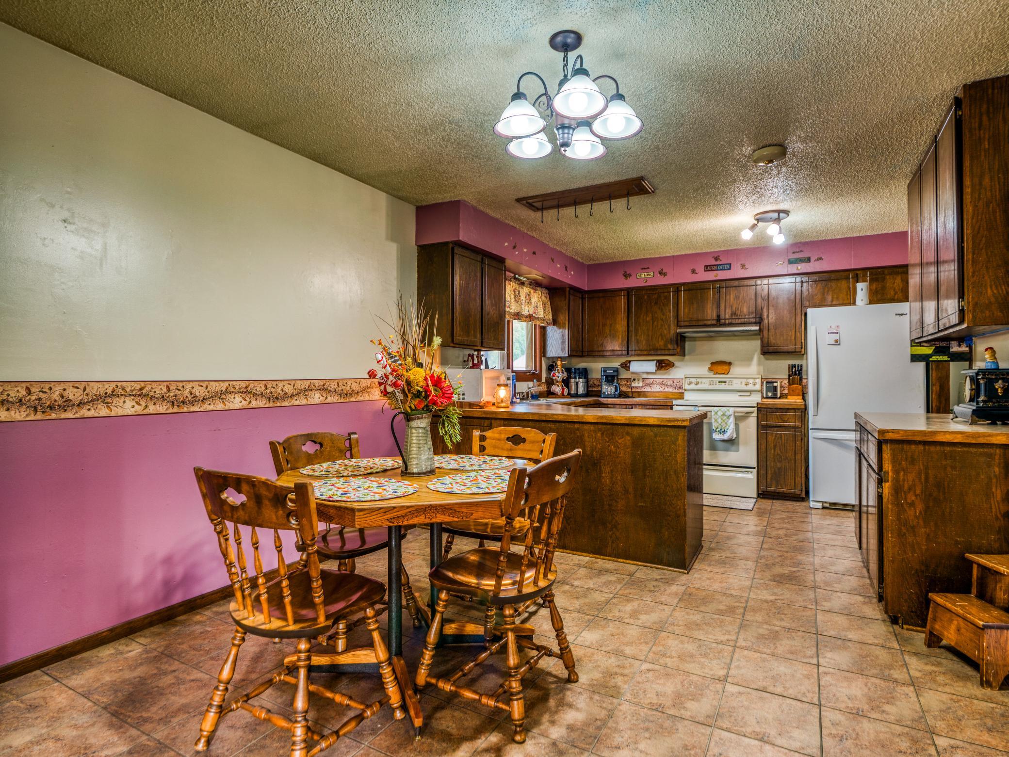 1977 single family home for sale at 50768 279th Avenue in Bemidji, MN — 4 bed, 2 bath (photo 8 of 44)