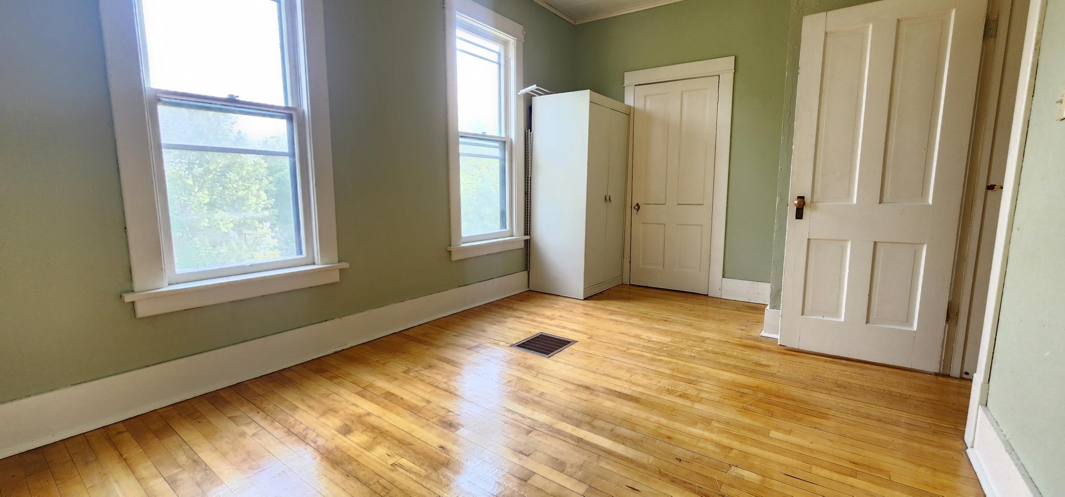 1902 single family home for sale at 437 7th Street NE in Staples, MN — 3 bed, 2 bath (photo 15 of 17)