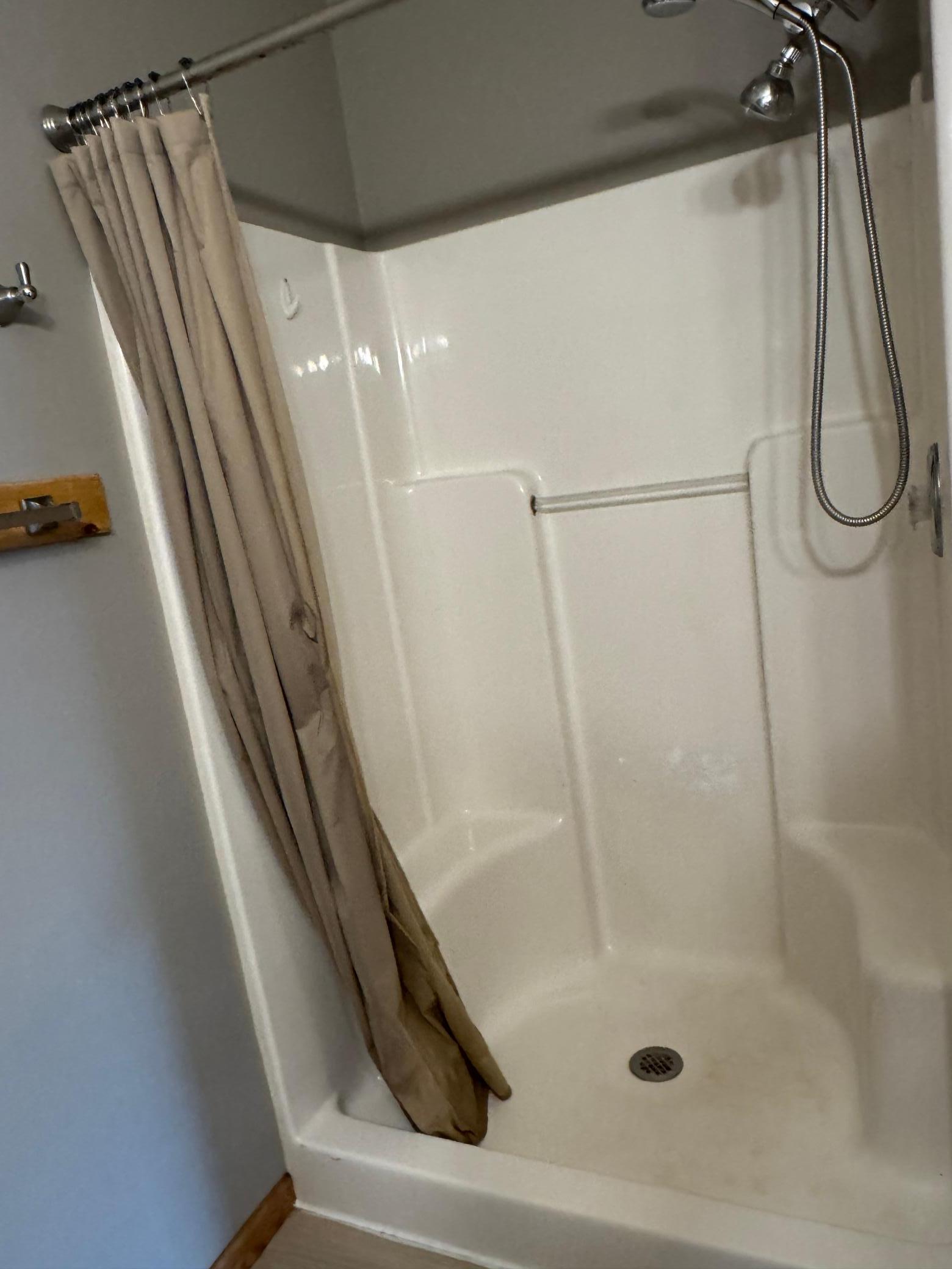 1997 home for sale at 300 Roosevelt Road SW, Unit #12 in Bemidji, MN — 2 bed, 2 bath (photo 19 of 41)