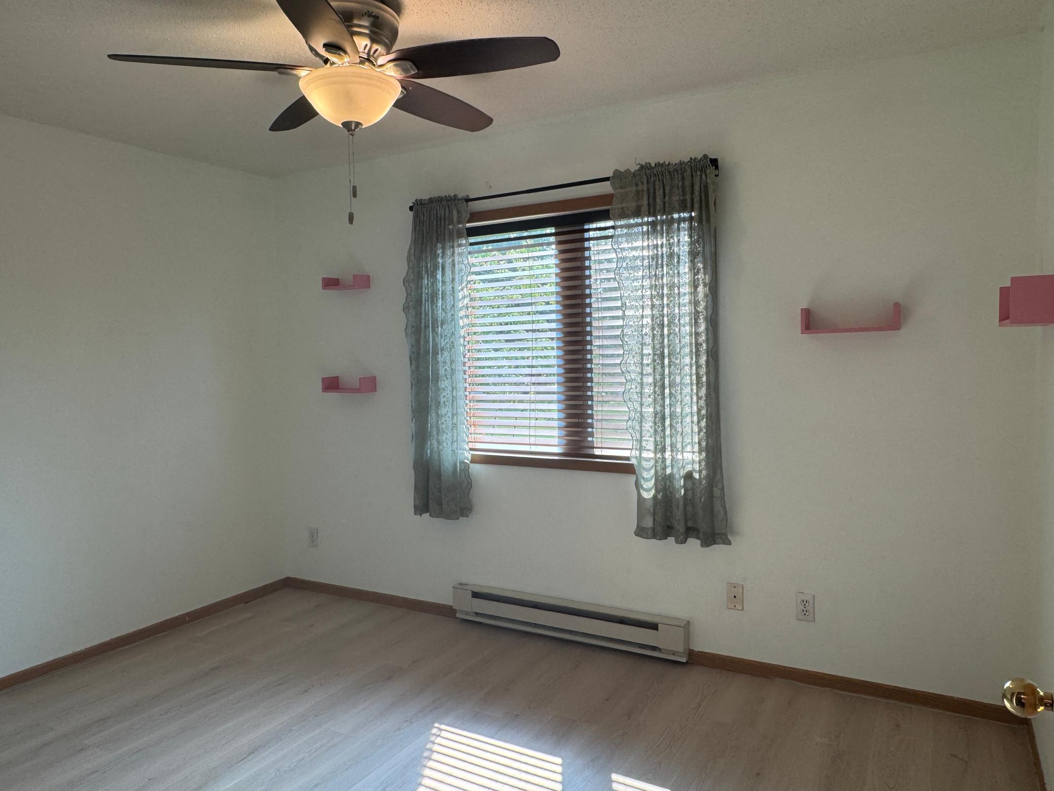 1997 home for sale at 300 Roosevelt Road SW, Unit #12 in Bemidji, MN — 2 bed, 2 bath (photo 22 of 41)