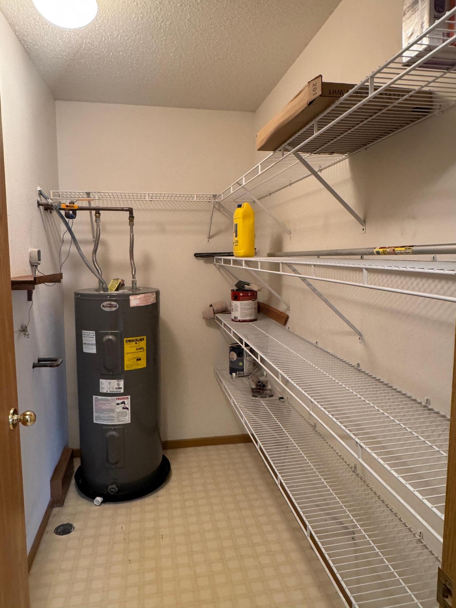 1997 home for sale at 300 Roosevelt Road SW, Unit #12 in Bemidji, MN — 2 bed, 2 bath (photo 25 of 41)