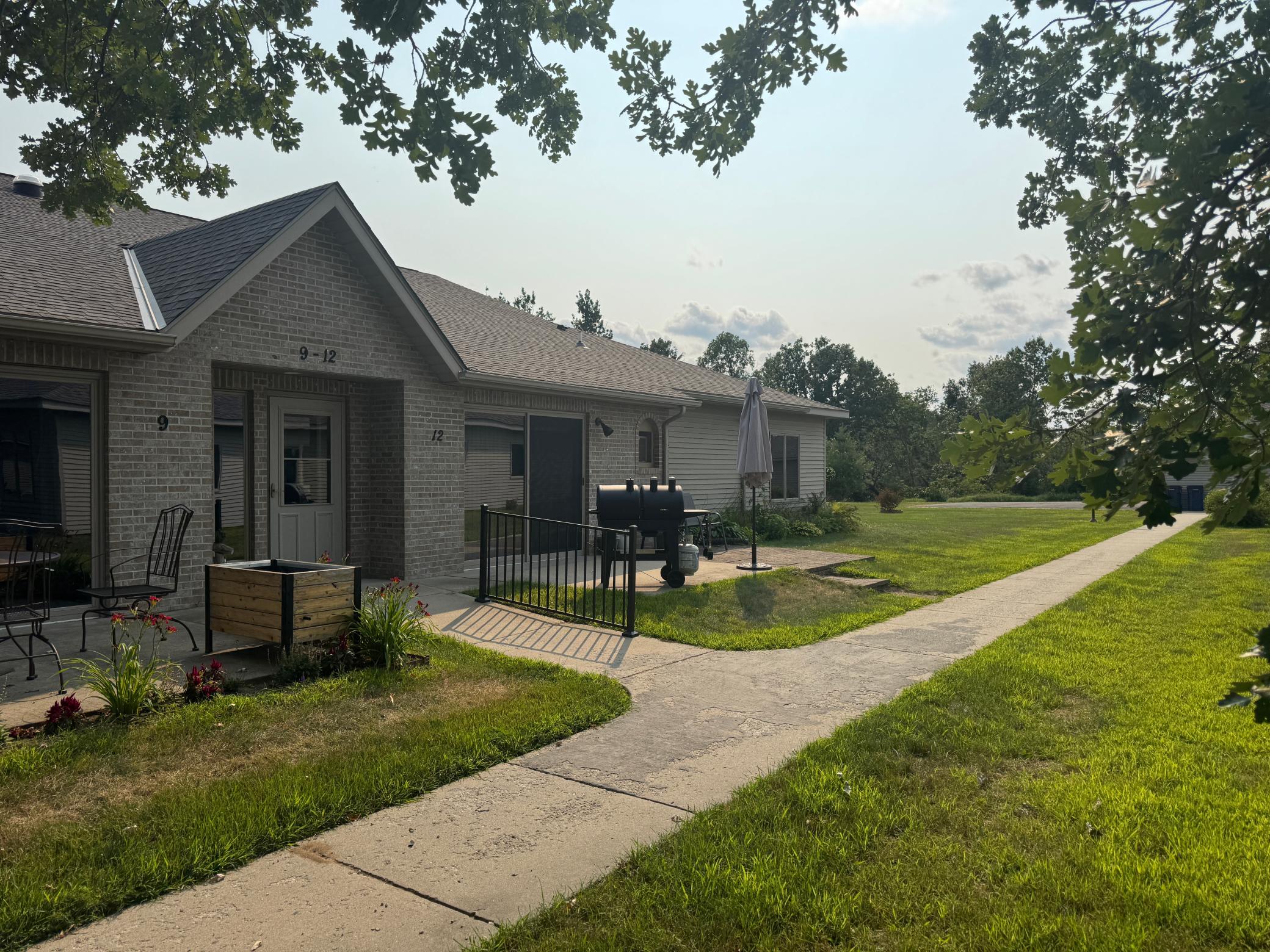 1997 home for sale at 300 Roosevelt Road SW, Unit #12 in Bemidji, MN — 2 bed, 2 bath (photo 30 of 41)