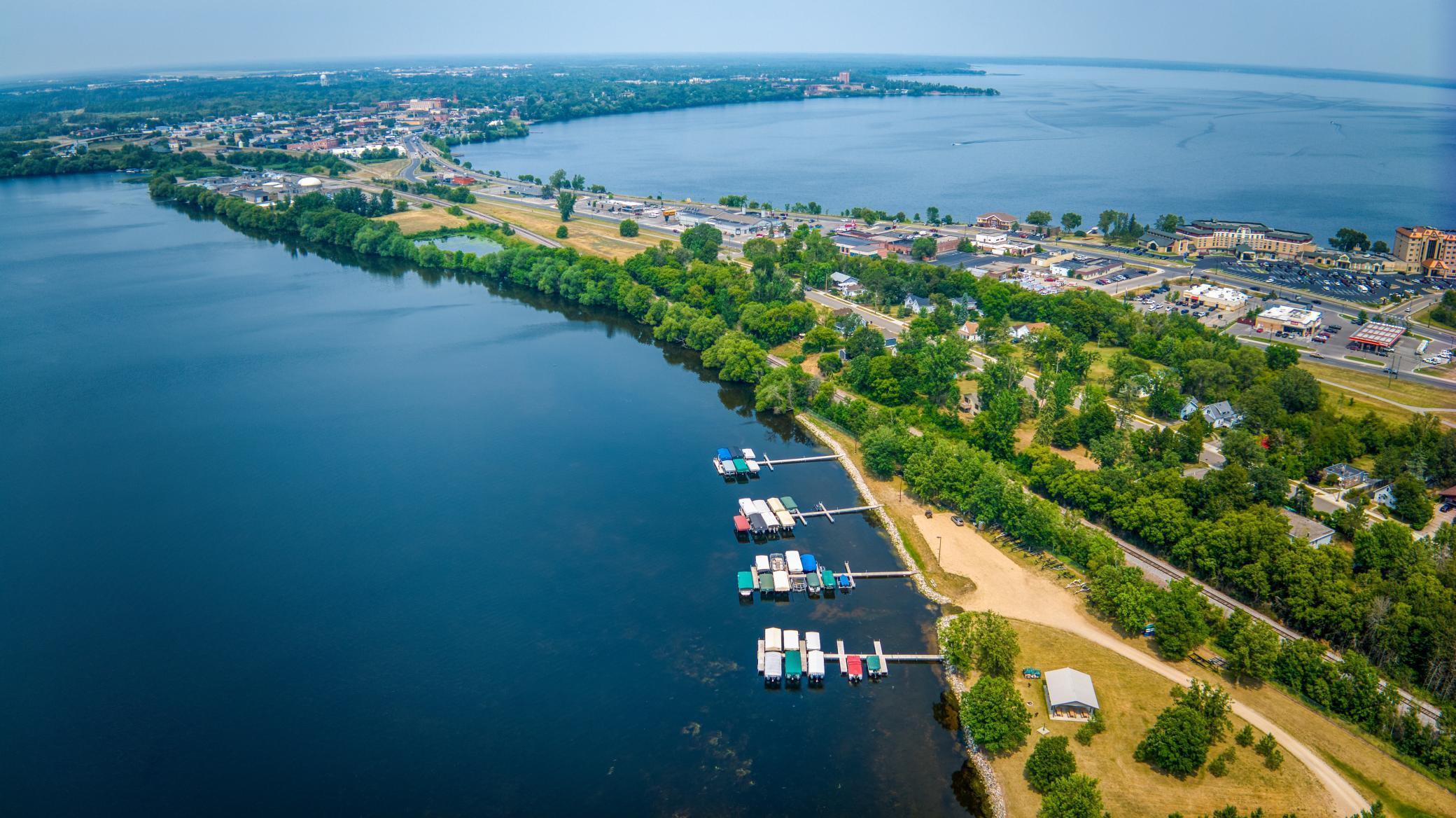 1997 home for sale at 300 Roosevelt Road SW, Unit #12 in Bemidji, MN — 2 bed, 2 bath (photo 32 of 41)