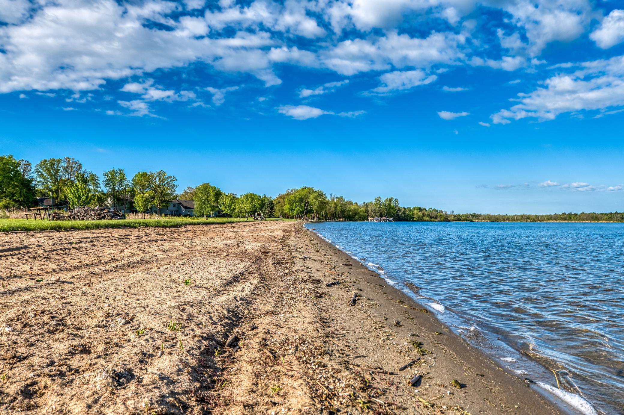 1997 home for sale at 300 Roosevelt Road SW, Unit #12 in Bemidji, MN — 2 bed, 2 bath (photo 37 of 41)