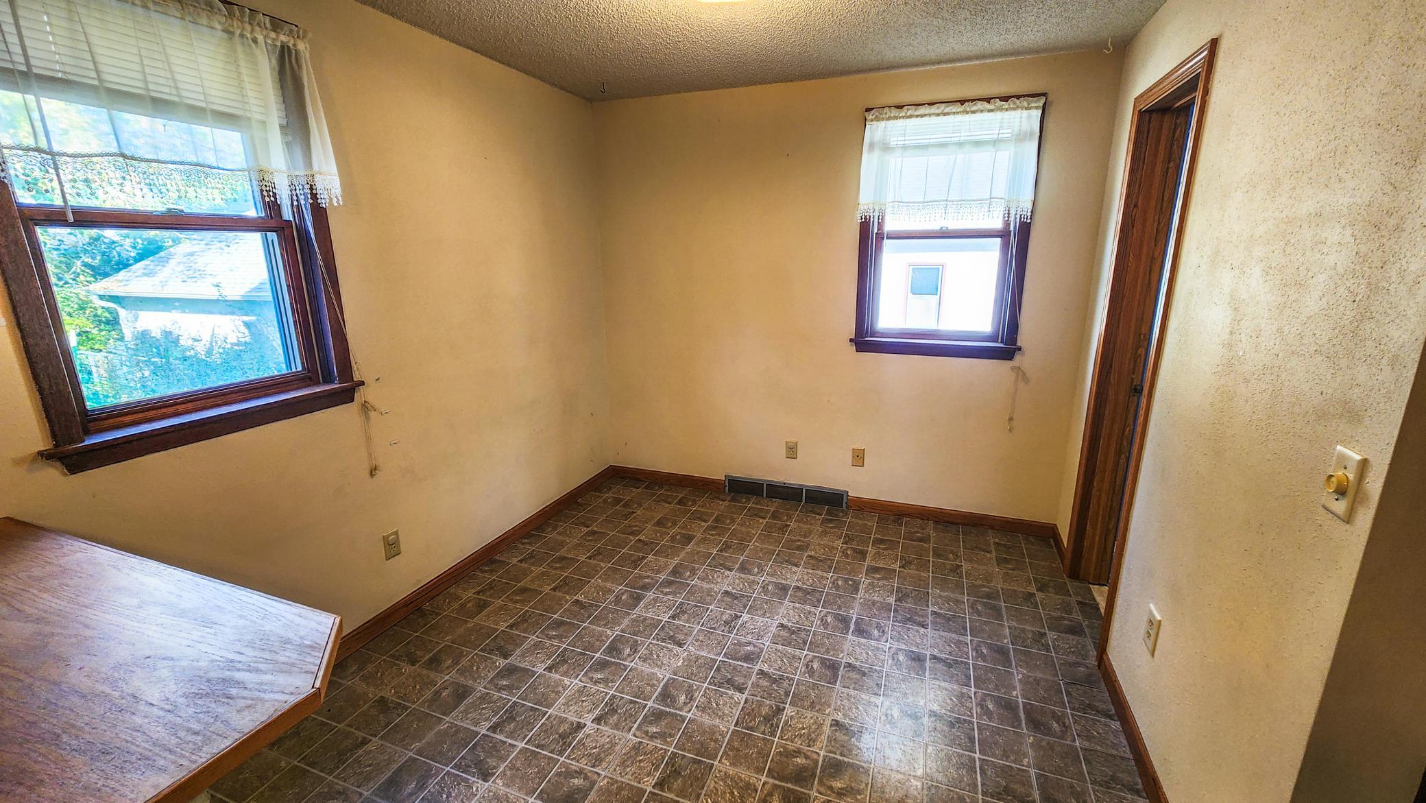 511 11th Street N, Moorhead MN 56560 - Photo 8 of 21