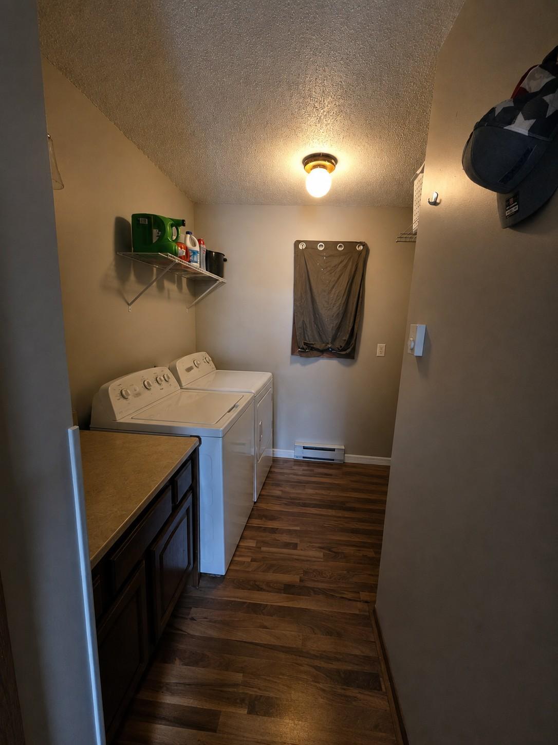 1982 single family home for sale at 121 & 407 4th & 2nd Street Avenue in Milnor, ND — 4 bed, 2 bath (photo 16 of 22)