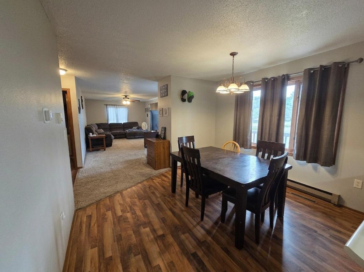 1982 single family home for sale at 121 & 407 4th & 2nd Street Avenue in Milnor, ND — 4 bed, 2 bath (photo 10 of 22)