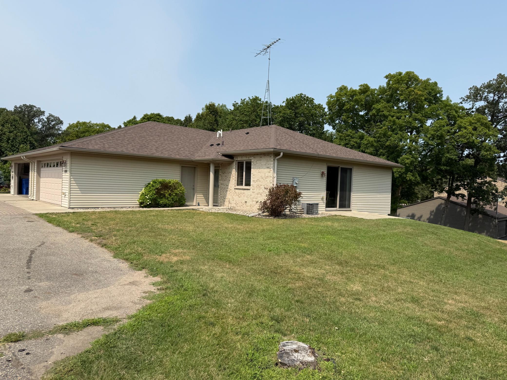 2003 twin home for sale at 1832 Nodaway Drive in Detroit Lakes, MN — 3 bed, 3 bath (photo 2 of 51)