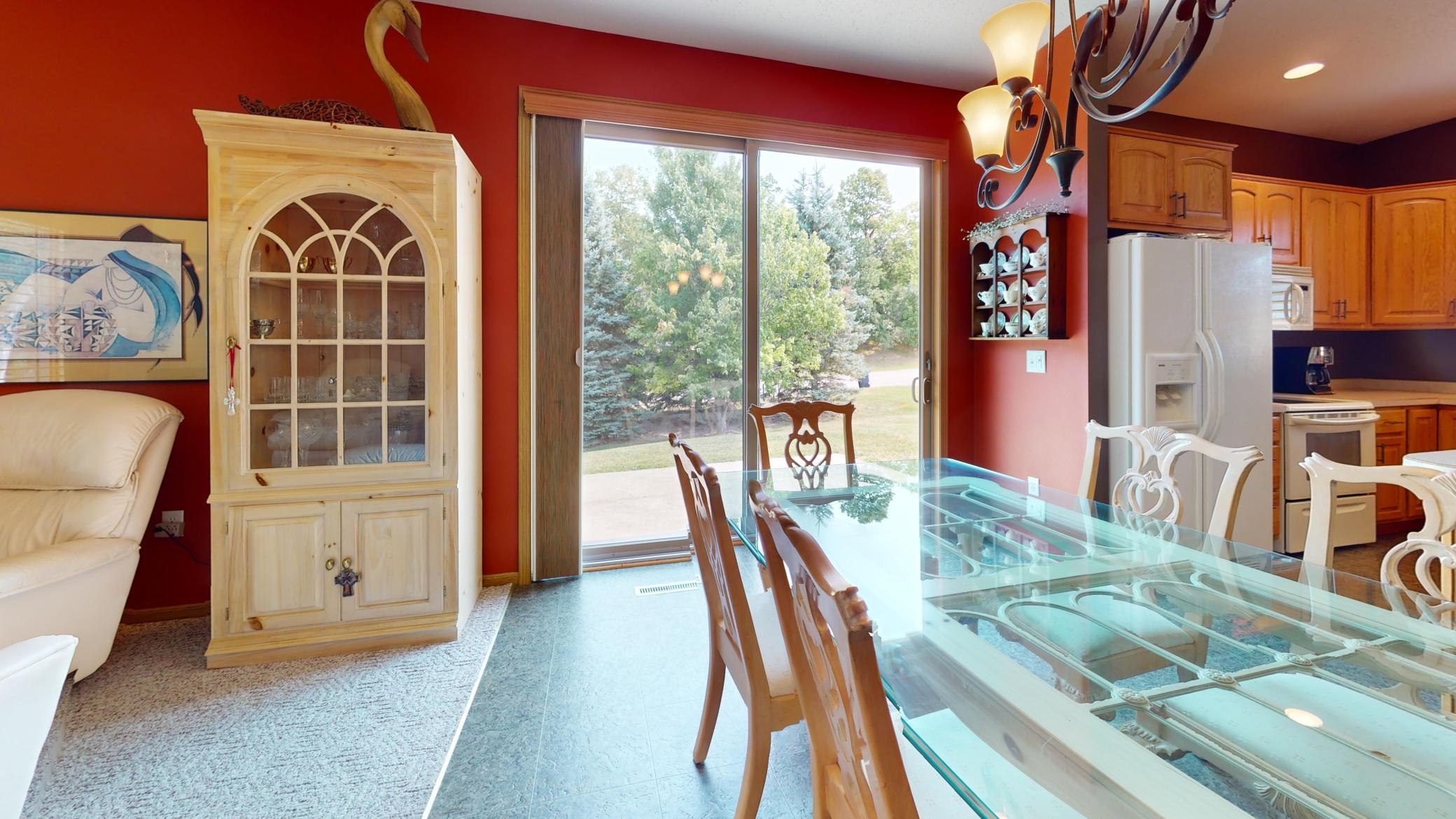 2003 twin home for sale at 1832 Nodaway Drive in Detroit Lakes, MN — 3 bed, 3 bath (photo 13 of 51)