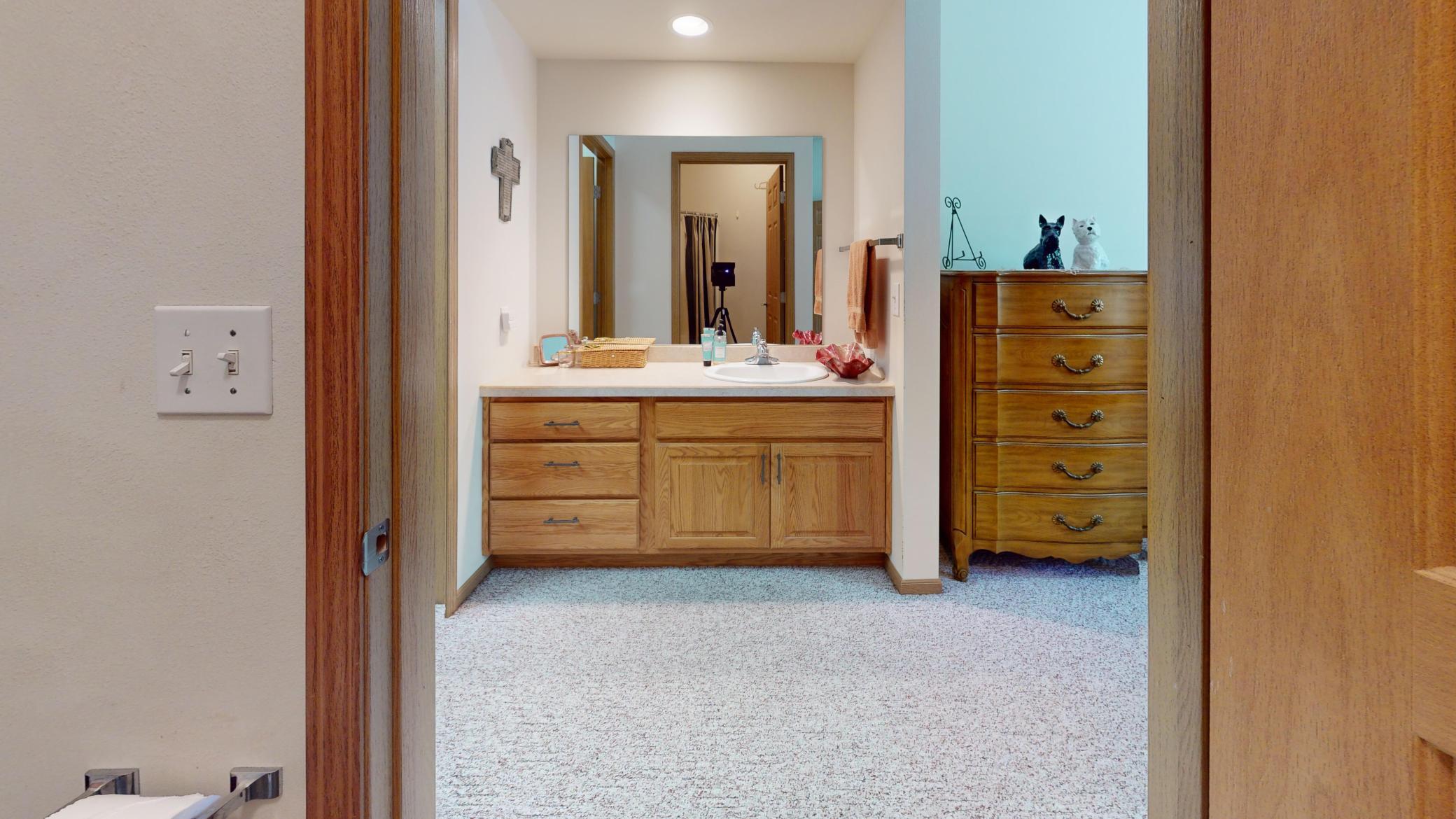 2003 twin home for sale at 1832 Nodaway Drive in Detroit Lakes, MN — 3 bed, 3 bath (photo 30 of 51)