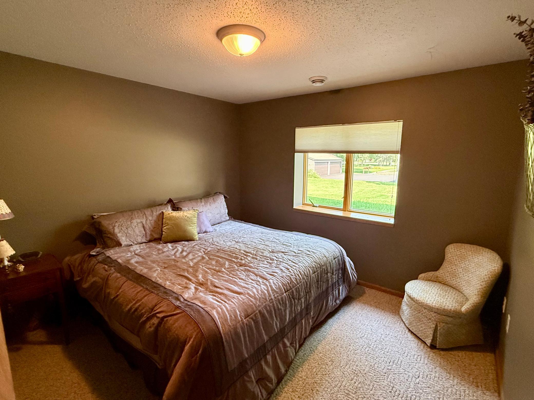2003 twin home for sale at 1832 Nodaway Drive in Detroit Lakes, MN — 3 bed, 3 bath (photo 40 of 51)