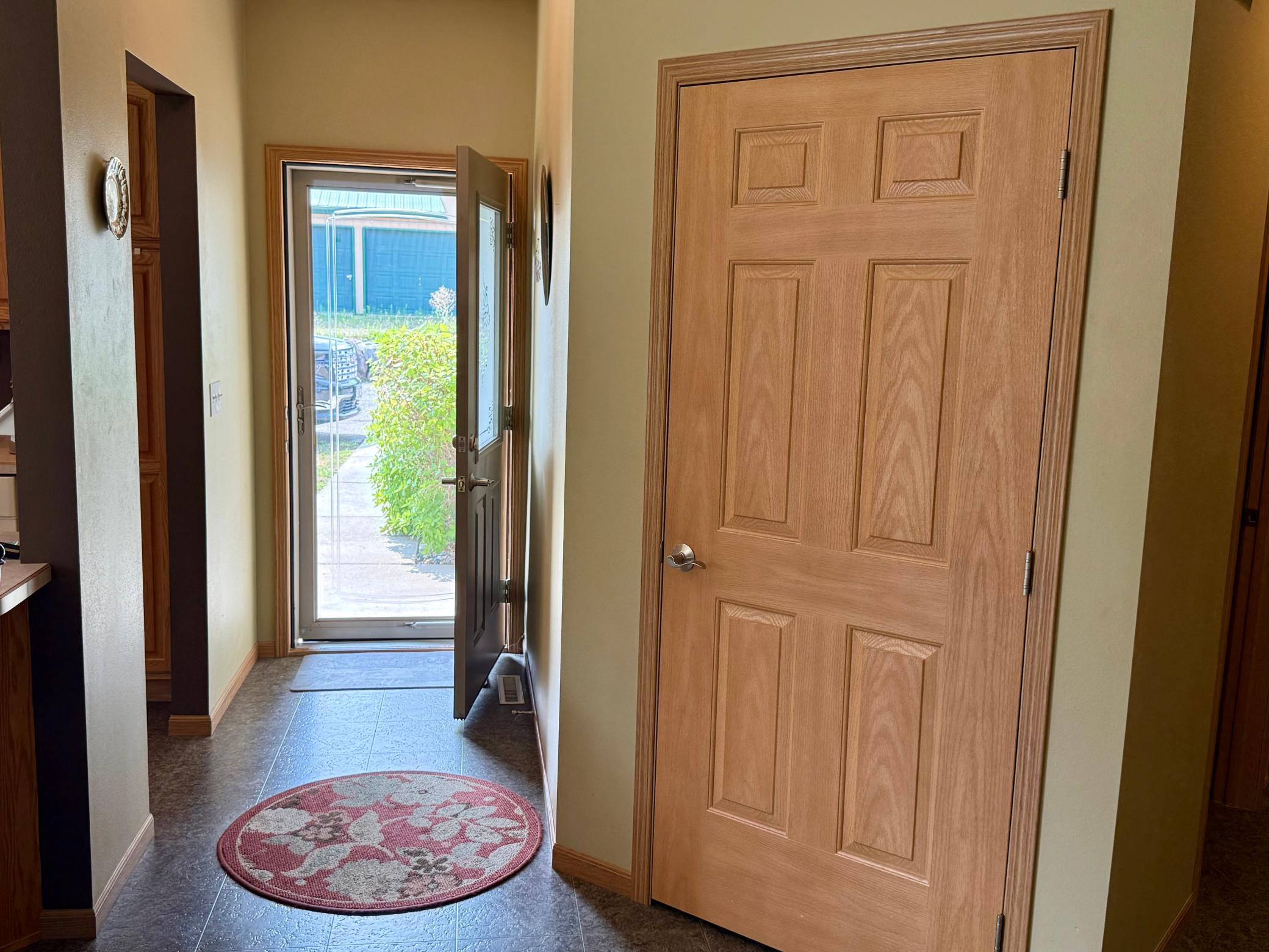 2003 twin home for sale at 1832 Nodaway Drive in Detroit Lakes, MN — 3 bed, 3 bath (photo 6 of 51)