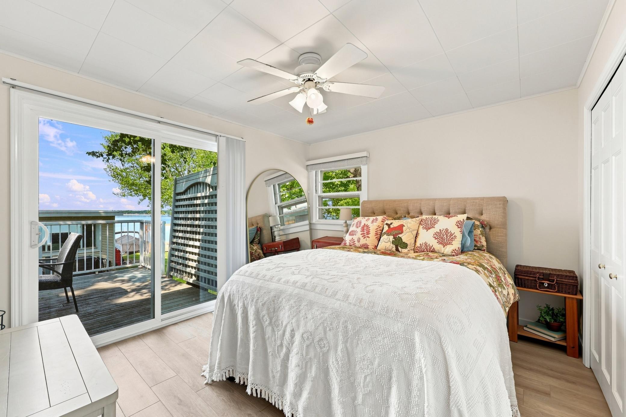 1936 single family home for sale at 1244 E Shore Drive in Detroit Lakes, MN — 3 bed, 3 bath (photo 12 of 45)