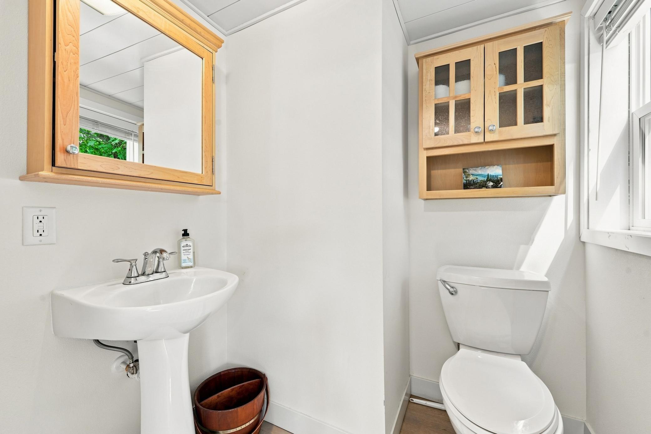 1936 single family home for sale at 1244 E Shore Drive in Detroit Lakes, MN — 3 bed, 3 bath (photo 18 of 45)