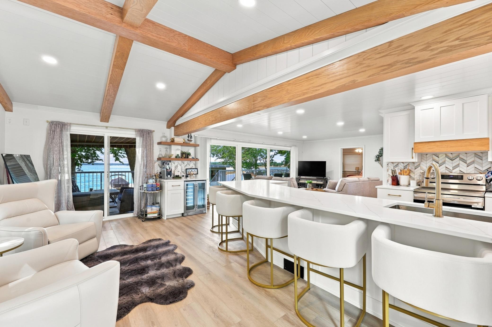 1936 single family home for sale at 1244 E Shore Drive in Detroit Lakes, MN — 3 bed, 3 bath (photo 3 of 45)