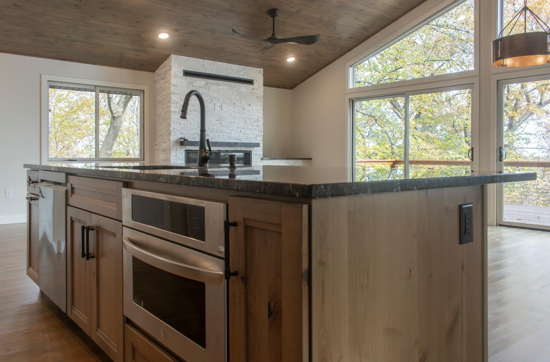 1979 single family home for sale at 16296 Tower Drive in Brainerd, MN — 5 bed, 3 bath (photo 26 of 75)