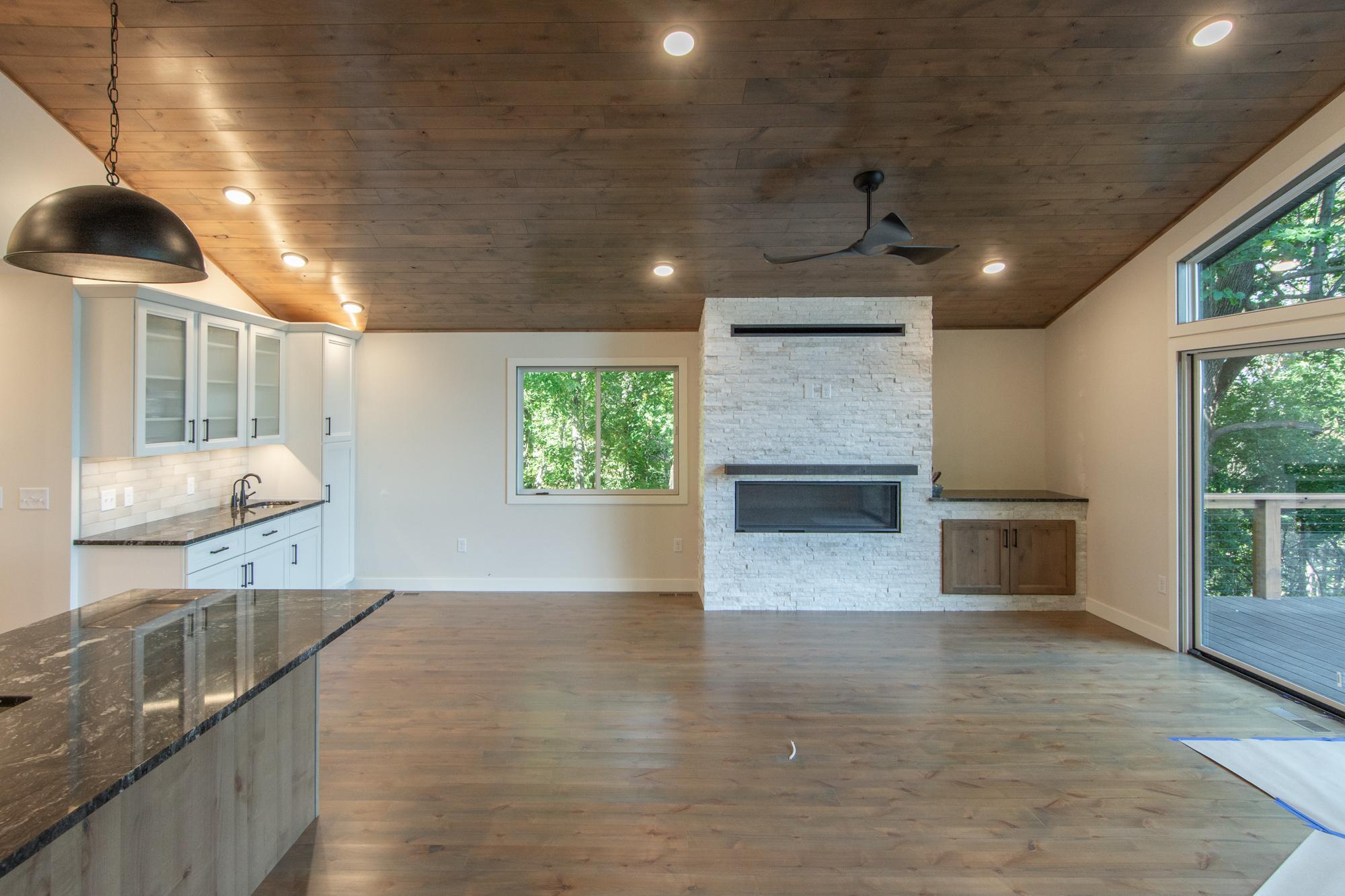 1979 single family home for sale at 16296 Tower Drive in Brainerd, MN — 5 bed, 3 bath (photo 36 of 75)