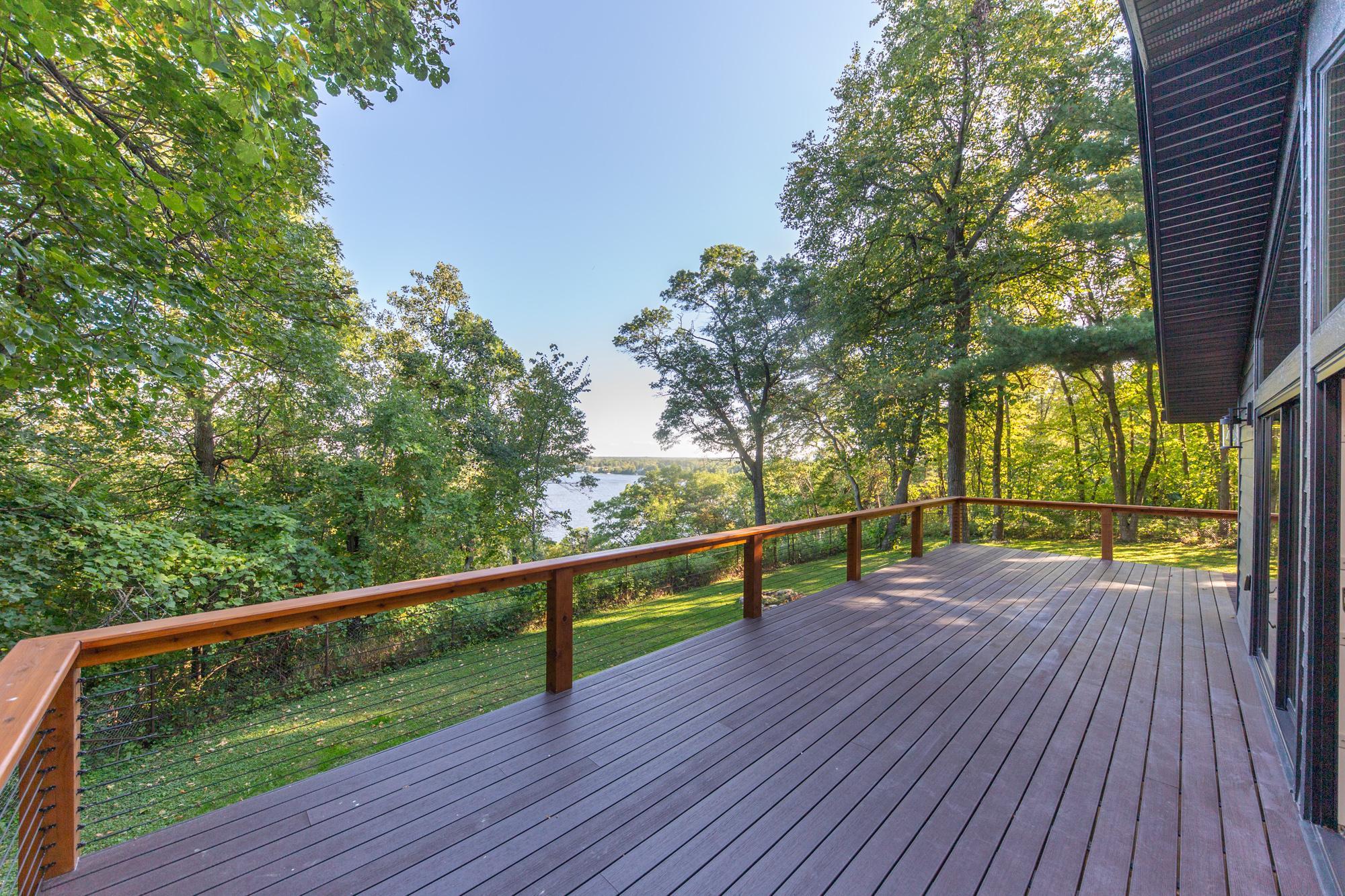 1979 single family home for sale at 16296 Tower Drive in Brainerd, MN — 5 bed, 3 bath (photo 5 of 75)