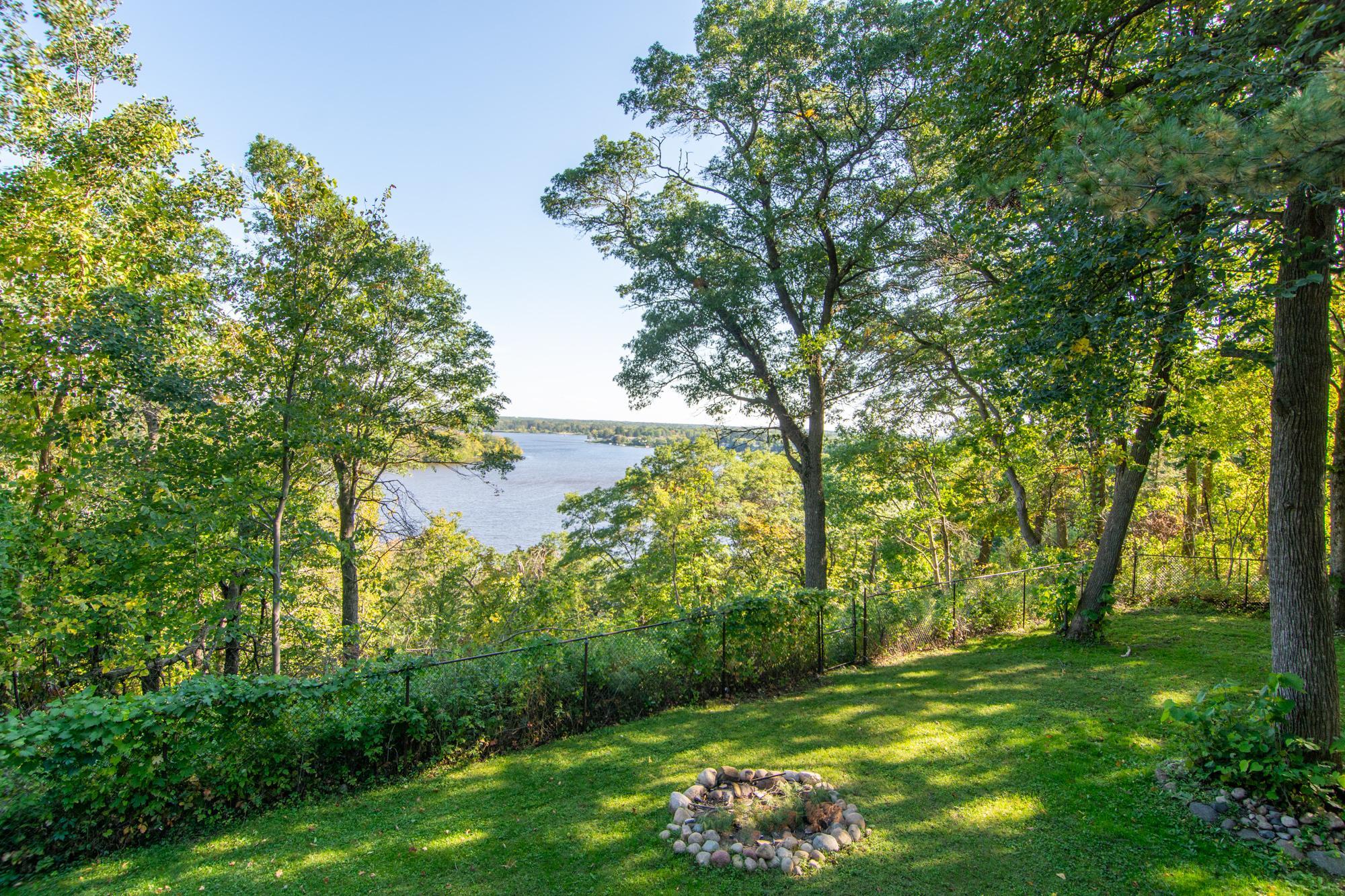 1979 single family home for sale at 16296 Tower Drive in Brainerd, MN — 5 bed, 3 bath (photo 8 of 75)