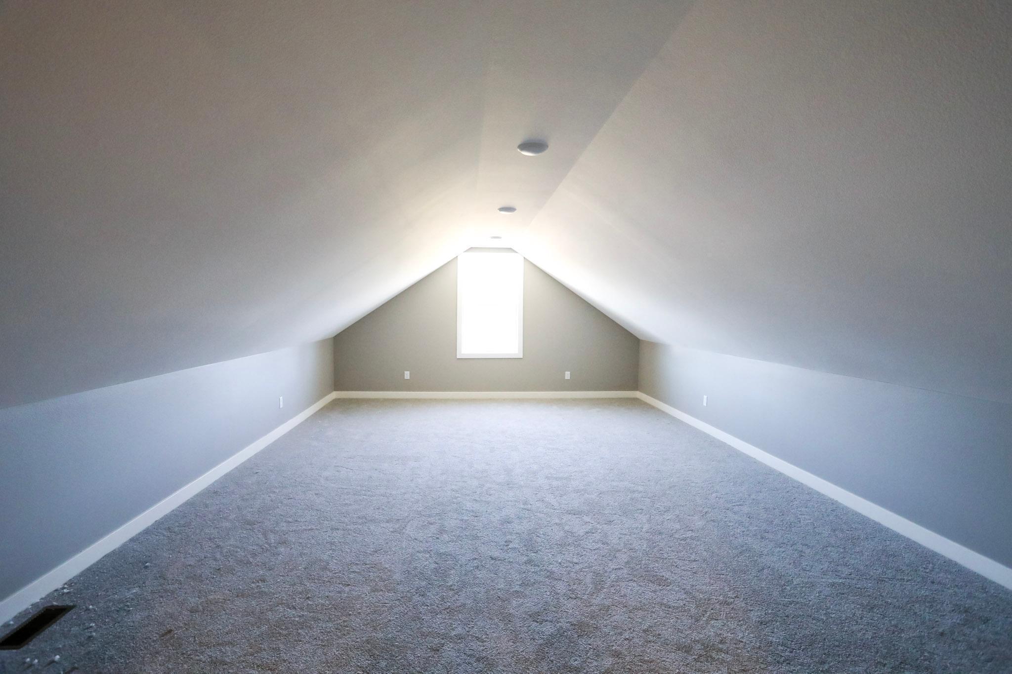2026 single family home for sale at 8110 Moidore Drive NW in Bemidji, MN — 3 bed, 2 bath (photo 6 of 7)