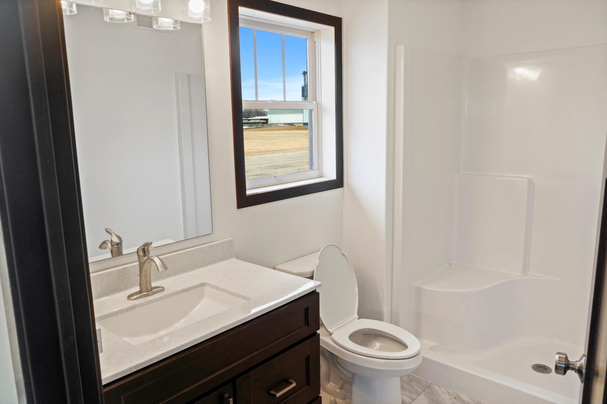 208 4th st NW, Gwinner ND 58040 - Photo 19 of 31