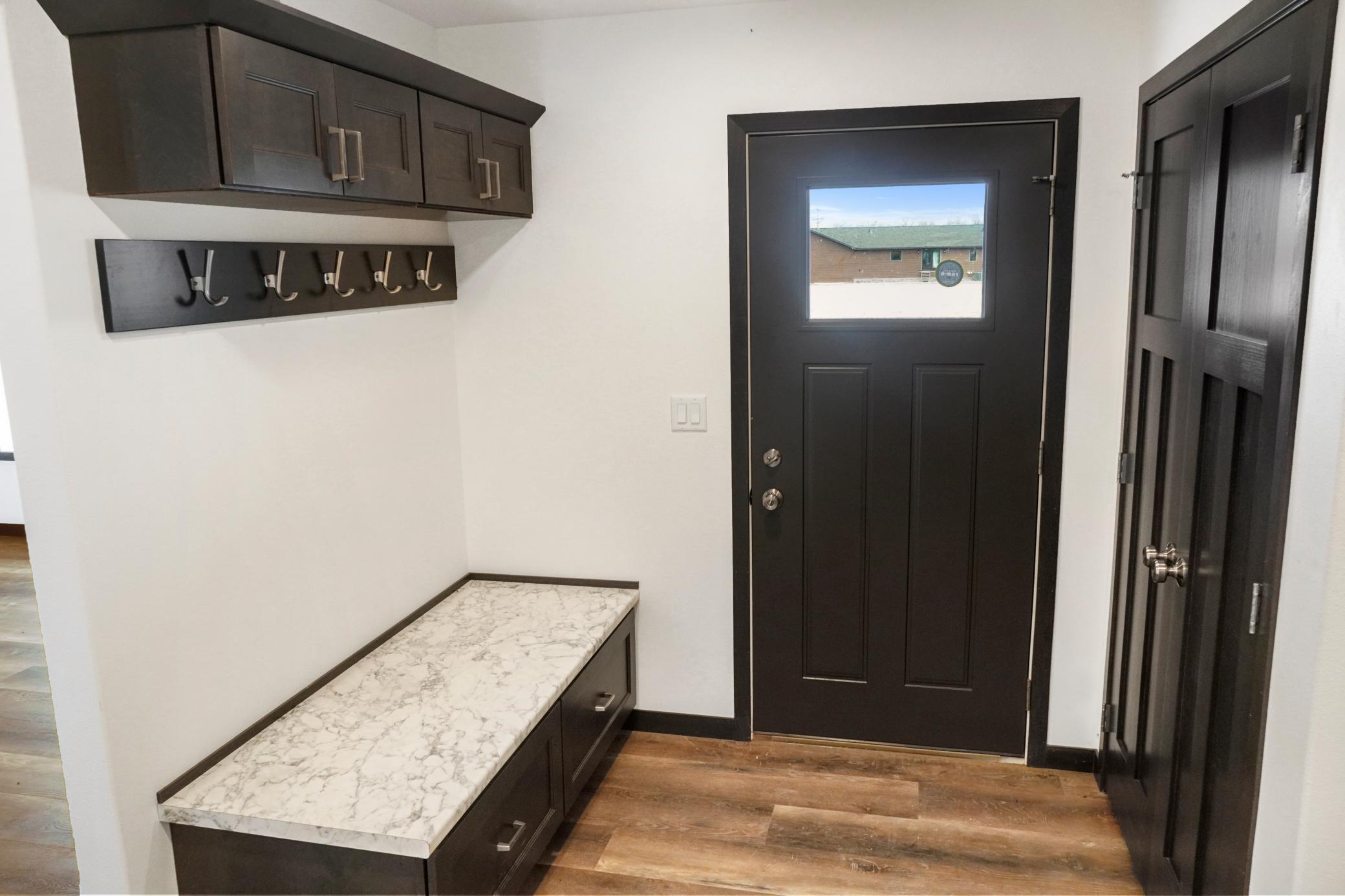 208 4th st NW, Gwinner ND 58040 - Photo 10 of 31