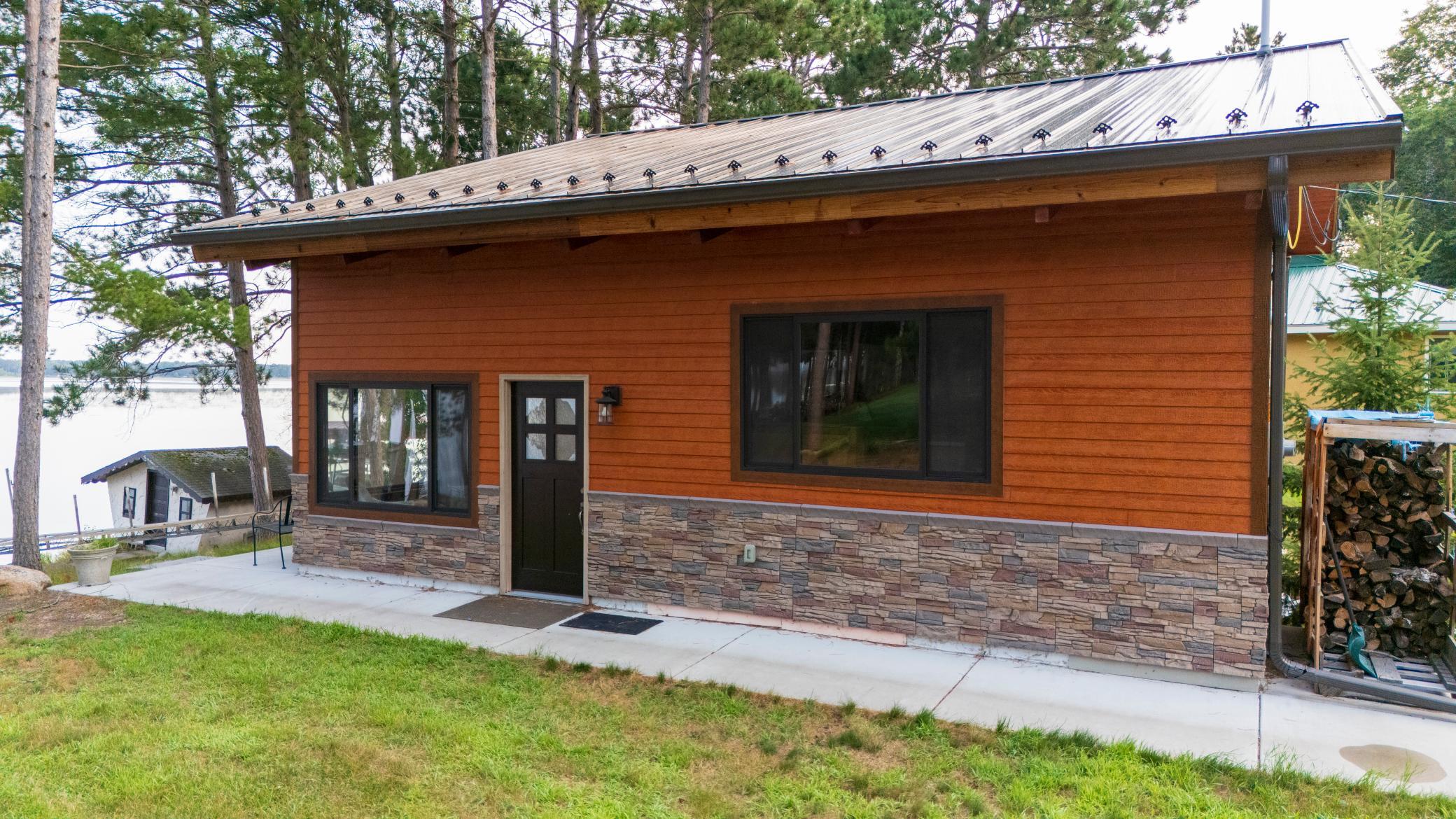 1969 single family home for sale at 33481 S Upper Hay Drive in Pequot Lakes, MN — 2 bed, 1 bath (photo 2 of 19)