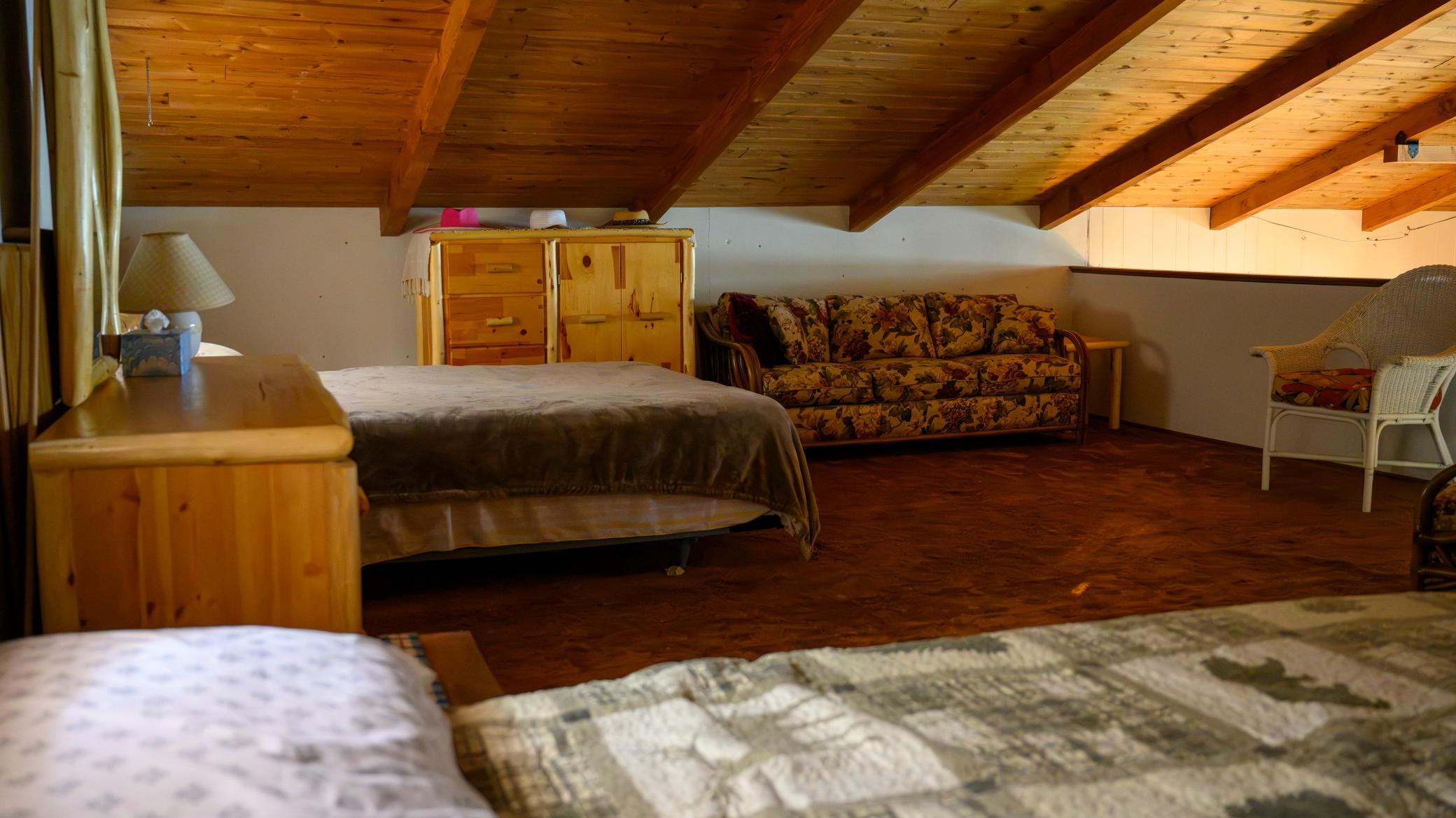 1969 single family home for sale at 33481 S Upper Hay Drive in Pequot Lakes, MN — 2 bed, 1 bath (photo 12 of 19)
